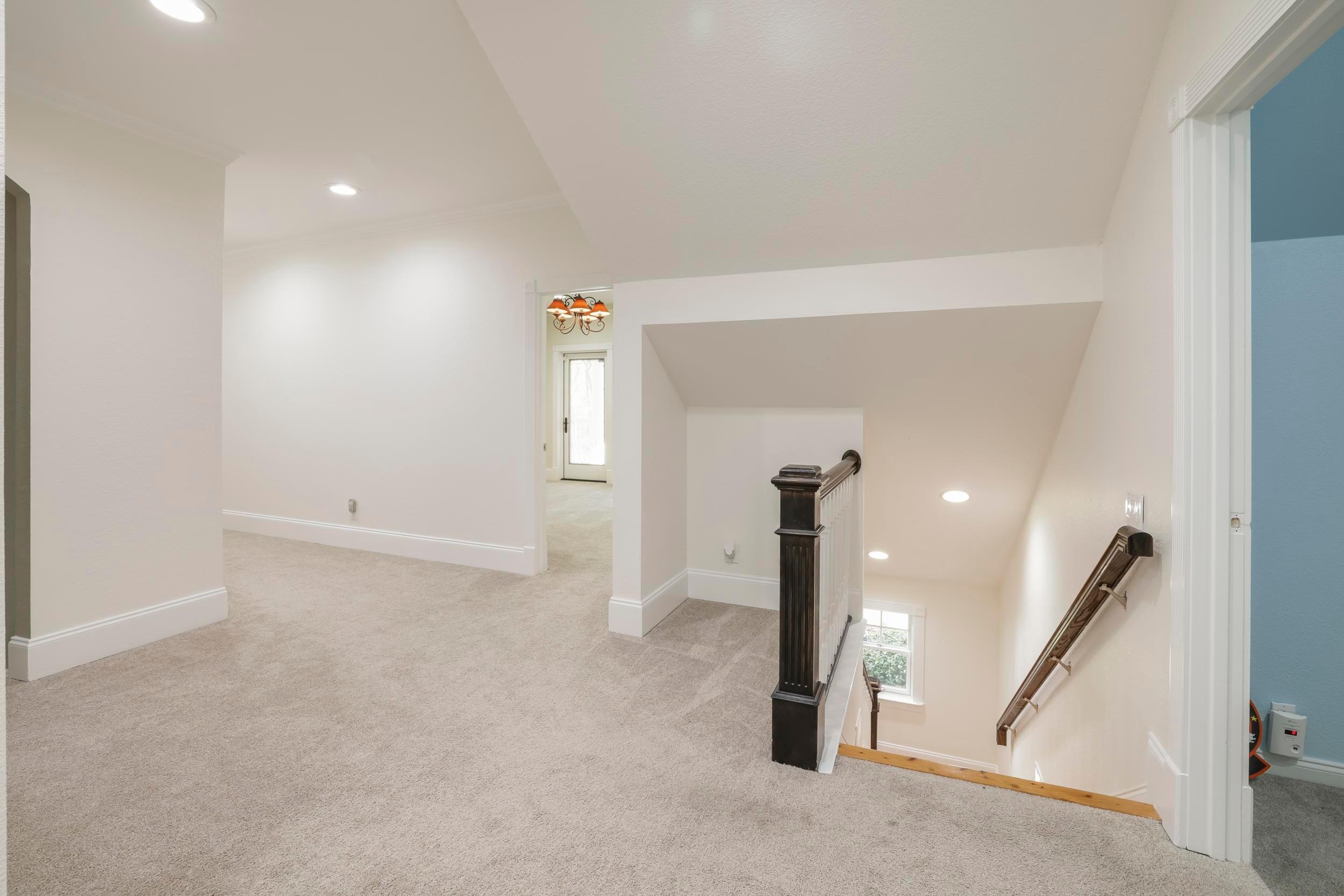 Tallahassee, Florida, 32312, United States, 4 Bedrooms Bedrooms, ,6 BathroomsBathrooms,Residential,For Sale,1846572
