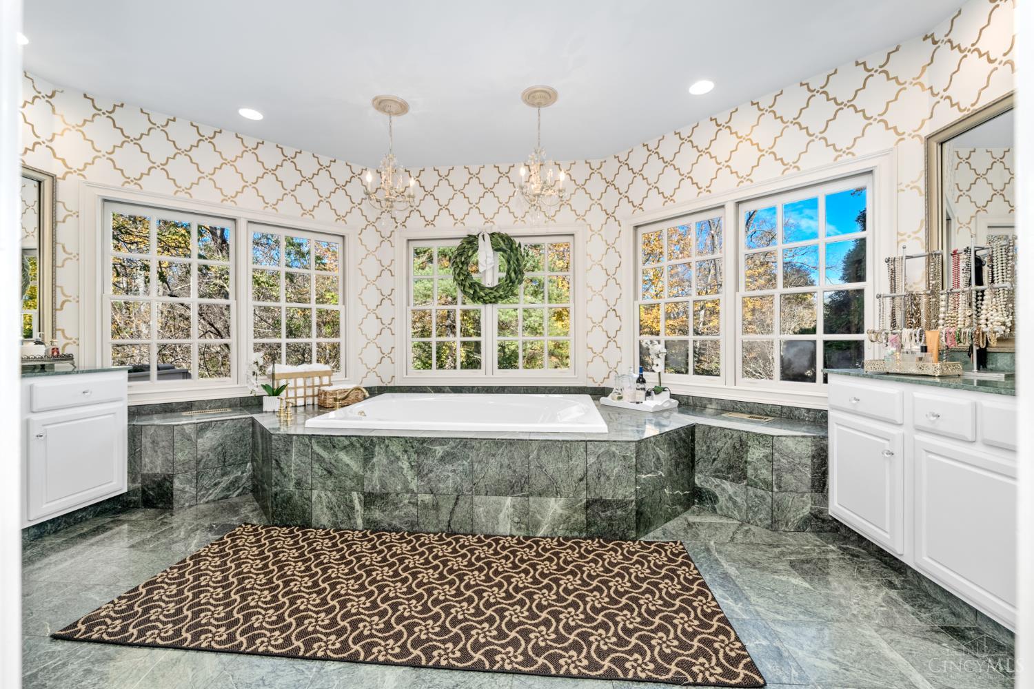 Indian Hill, Ohio, 45243, United States, 6 Bedrooms Bedrooms, ,6 BathroomsBathrooms,Residential,For Sale,1988280