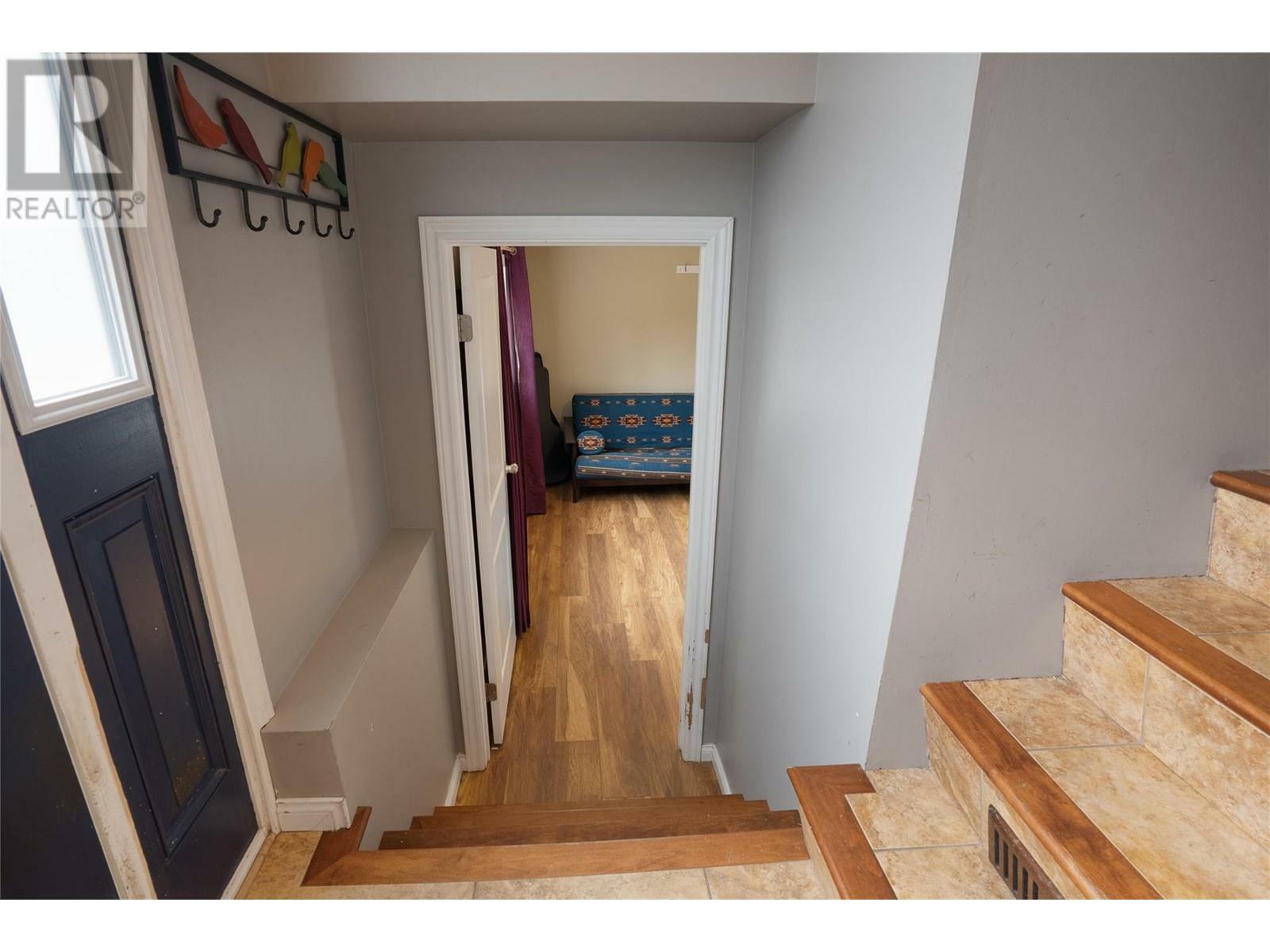 KELOWNA, British Columbia, V1X 6M4, CA, 3 Bedrooms Bedrooms, ,2 BathroomsBathrooms,Residential,For Sale,1836939