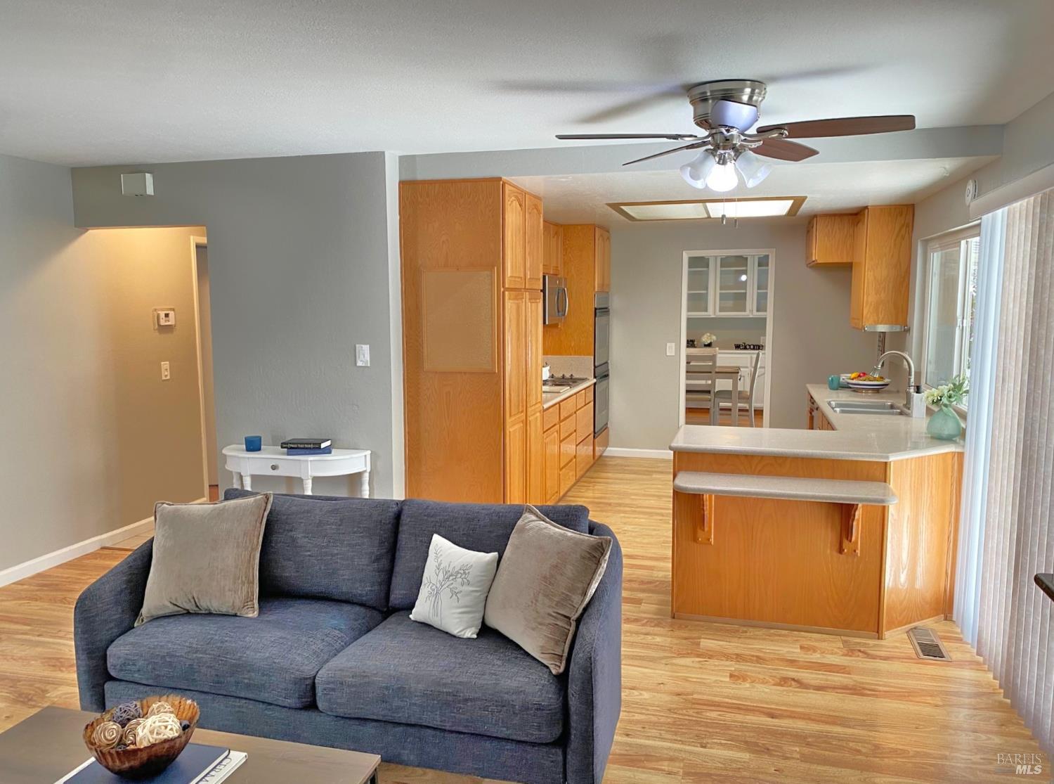Vacaville, California, 95688, United States, 5 Bedrooms Bedrooms, ,3 BathroomsBathrooms,Residential,For Sale,1911426