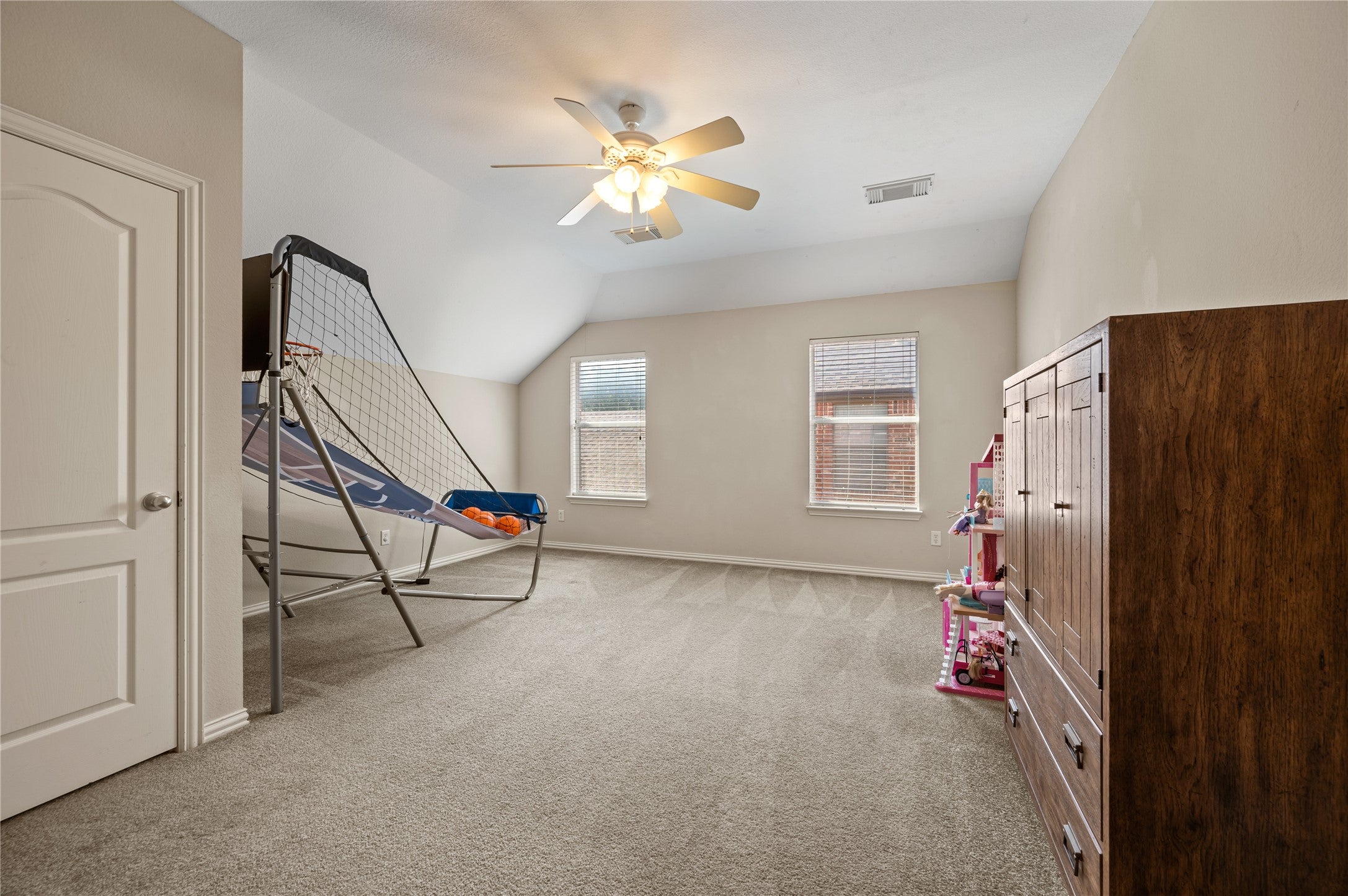 Keller, Texas, 76248, United States, 4 Bedrooms Bedrooms, ,3 BathroomsBathrooms,Residential,For Sale,1984321