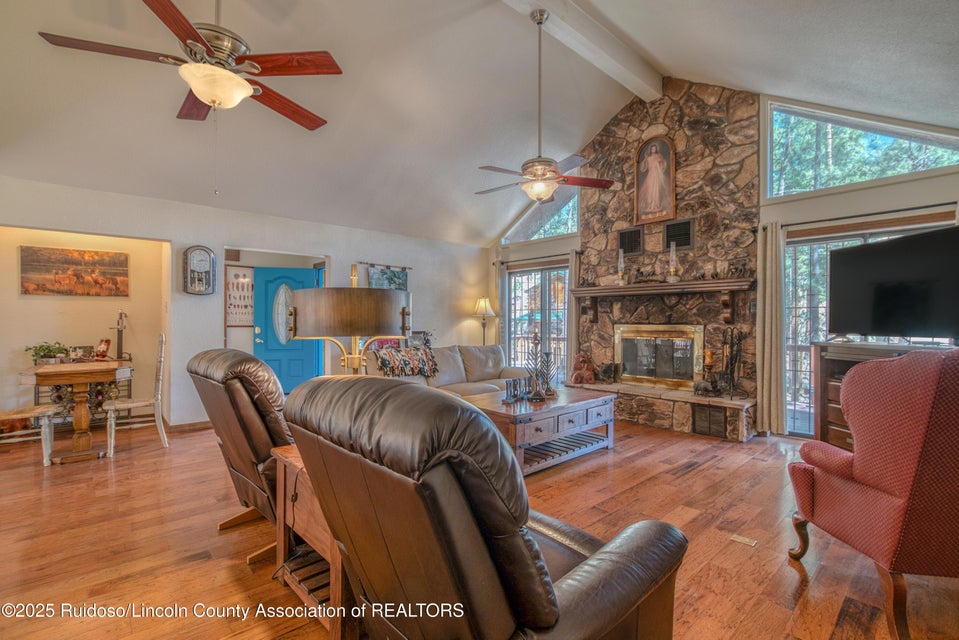 Ruidoso, New Mexico, 88345, United States, 3 Bedrooms Bedrooms, ,3 BathroomsBathrooms,Residential,For Sale,1977803