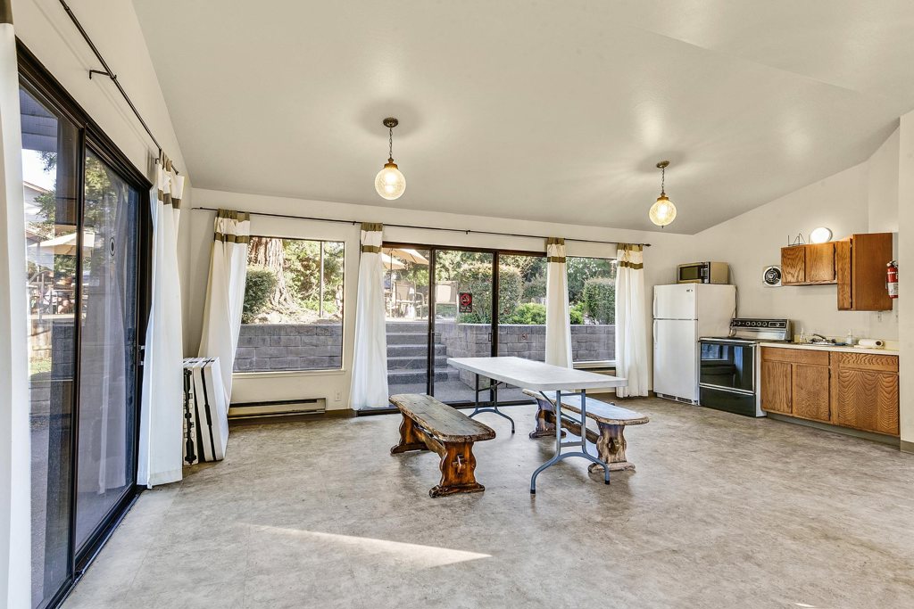 Hayward, California, 94541, United States, 2 Bedrooms Bedrooms, ,2 BathroomsBathrooms,Residential,For Sale,2012744