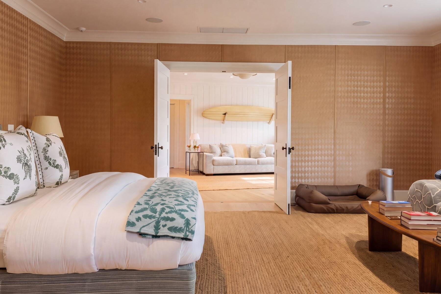  Grand Scale, Quiet Elegance in Wainscott - 物件實景