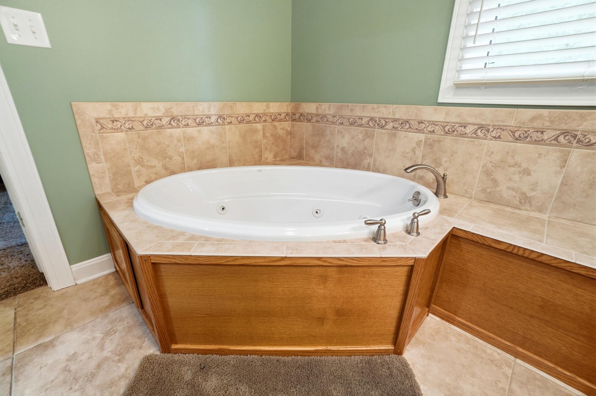 Troy, Ohio, 45373, United States, 3 Bedrooms Bedrooms, ,3 BathroomsBathrooms,Residential,For Sale,1970400