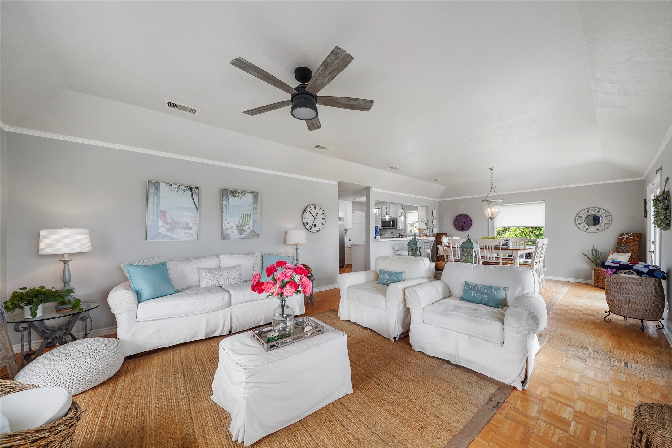 Jamaica Beach, Texas, 77554, United States, 3 Bedrooms Bedrooms, ,4 BathroomsBathrooms,Residential,For Sale,1932424