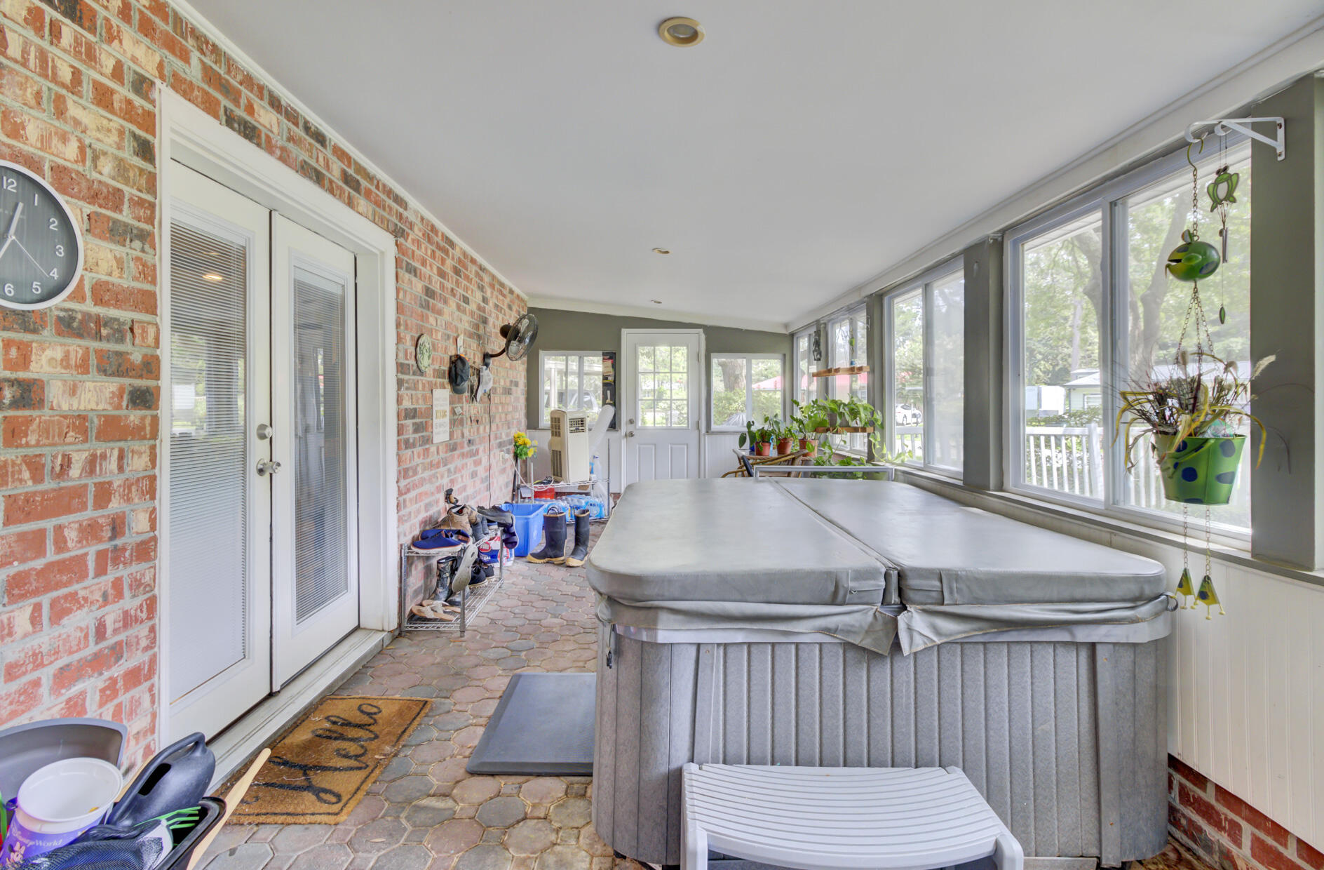 Charleston, South Carolina, 29407, United States, 4 Bedrooms Bedrooms, ,2 BathroomsBathrooms,Residential,For Sale,1950272