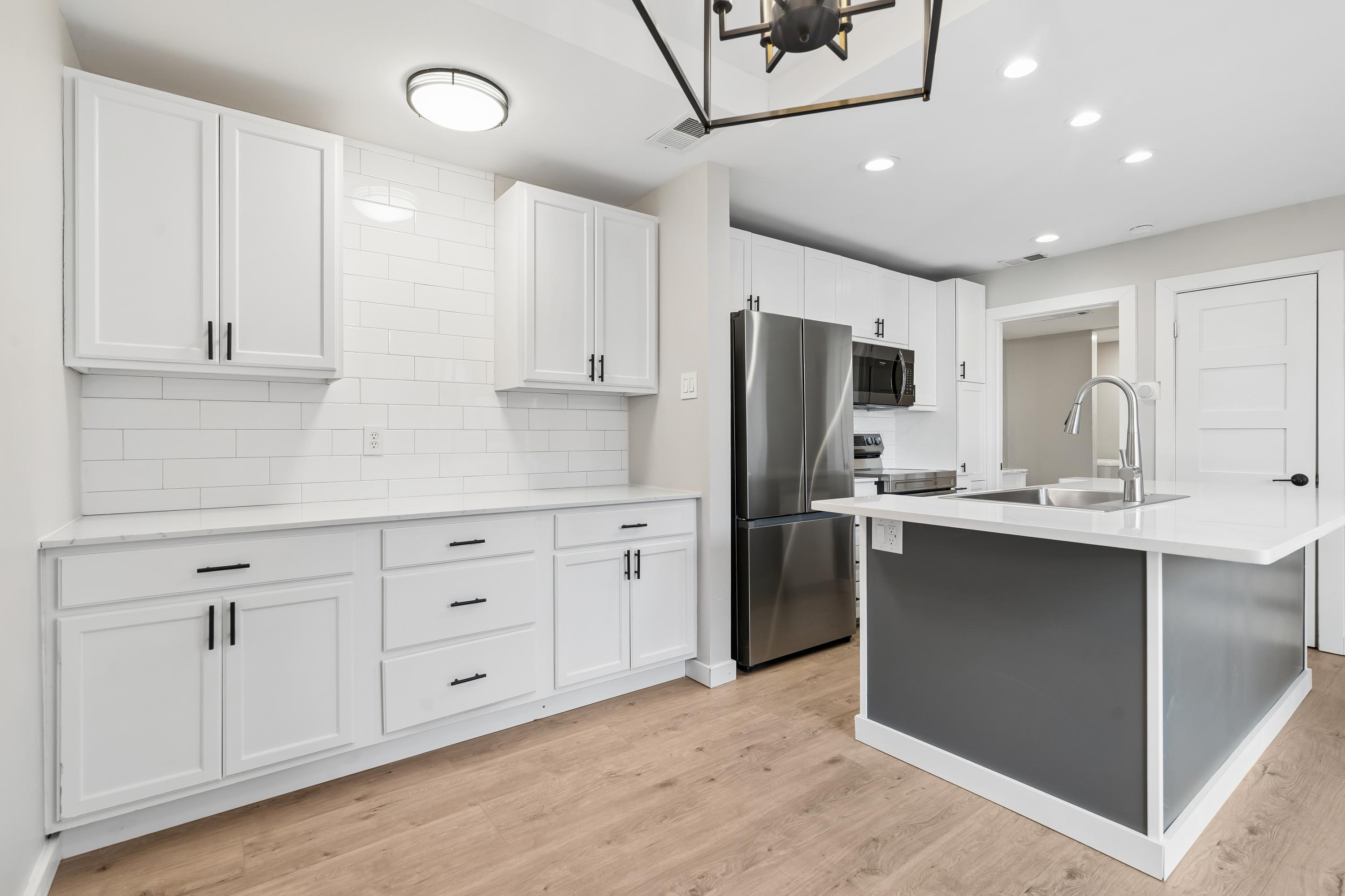  Katy Trail Condo Fully Remodeled with Private Turf Patio - 物件實景