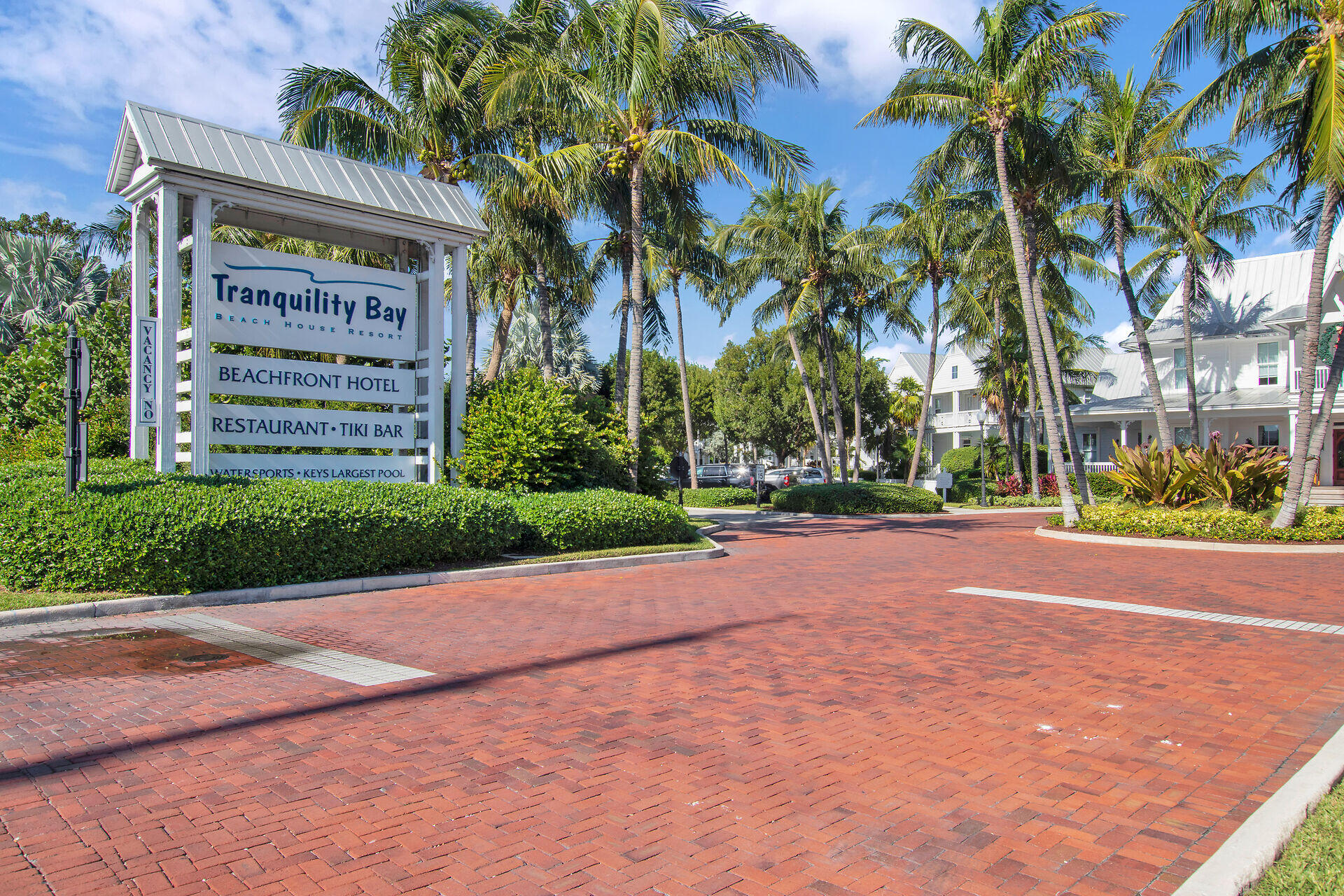 MARATHON, Florida, 33050, United States, 3 Bedrooms Bedrooms, ,4 BathroomsBathrooms,Residential,For Sale,1804124