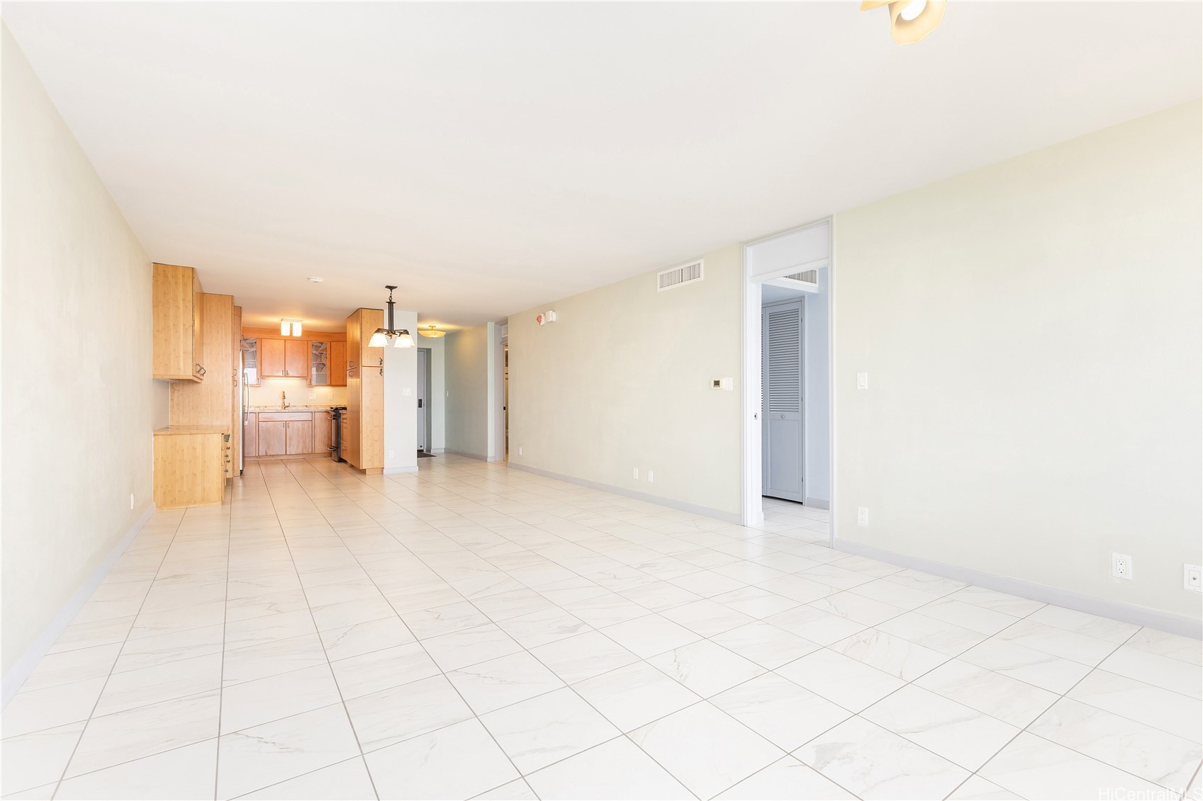 Honolulu, Hawaii, 96815, United States, 1 Bedroom Bedrooms, ,1 BathroomBathrooms,Residential,For Sale,1963842