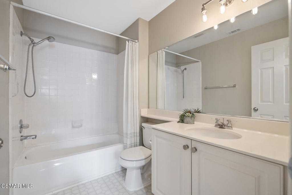 Oak Park, California, 91377, United States, 3 Bedrooms Bedrooms, ,3 BathroomsBathrooms,Residential,For Sale,1991035