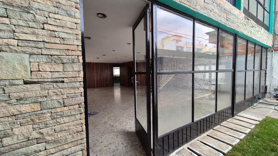 Iztacalco, Ciudad de México, 08200, Mexico, 9 Bedrooms Bedrooms, ,3 BathroomsBathrooms,Residential,For Sale,1918570