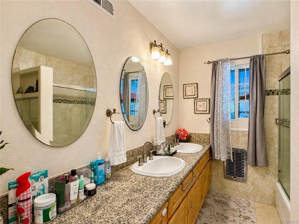 Anaheim, California, 92801, United States, 4 Bedrooms Bedrooms, ,Residential,For Sale,2049399