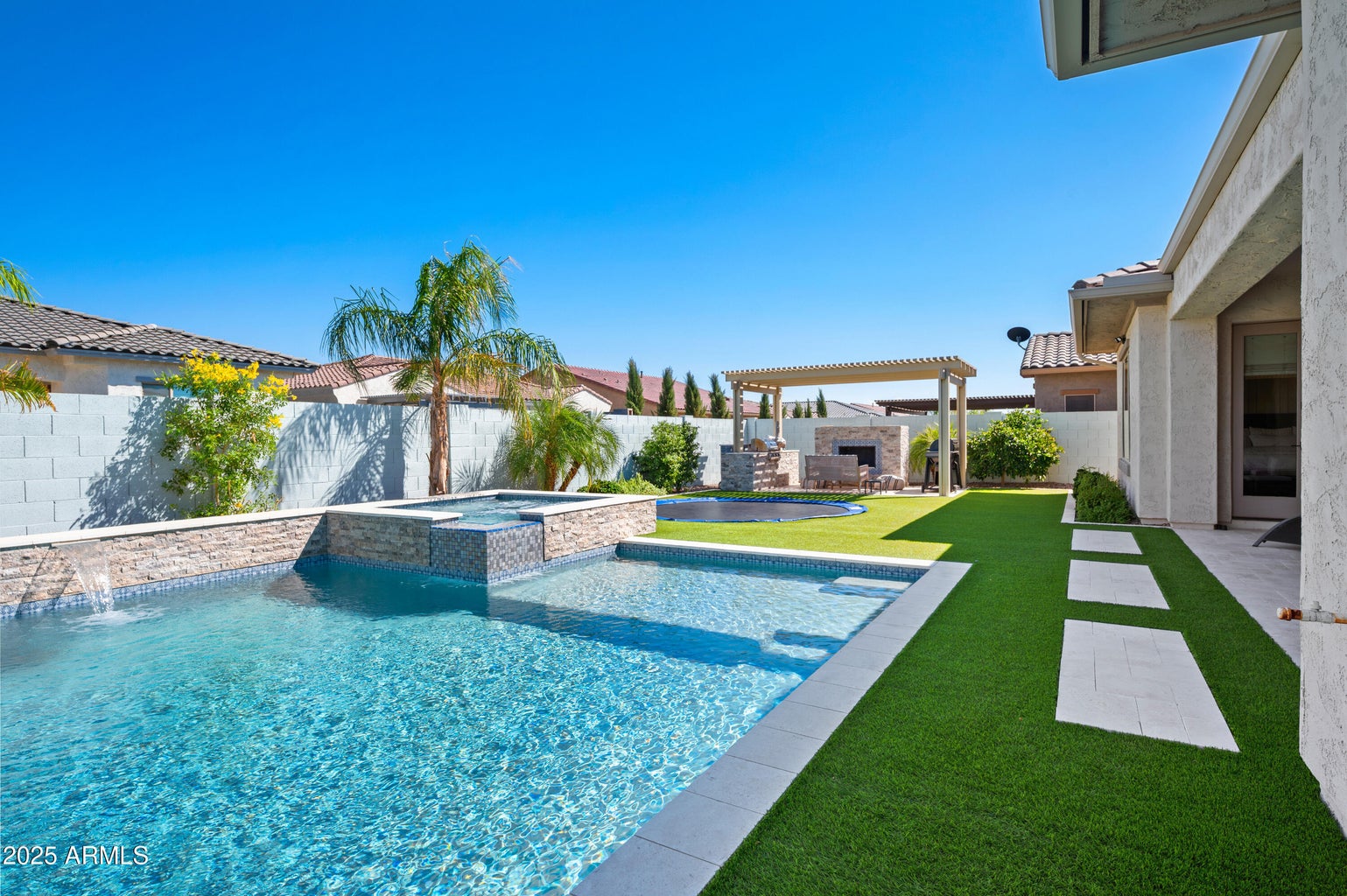 Mesa, Arizona, 85212, United States, 5 Bedrooms Bedrooms, ,5 BathroomsBathrooms,Residential,For Sale,1981050