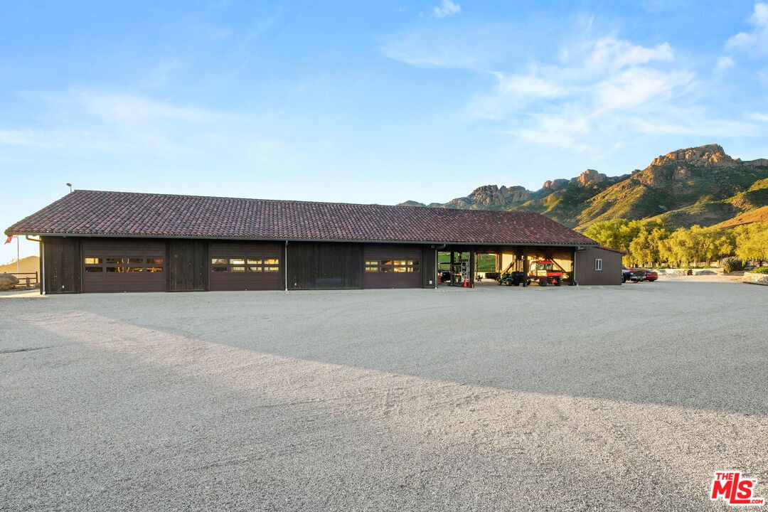 Malibu, California, 90265, United States, 3 Bedrooms Bedrooms, ,5 BathroomsBathrooms,Residential,For Sale,1760358