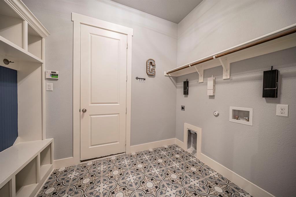 Waxahachie, Texas, 75165, United States, 4 Bedrooms Bedrooms, ,3 BathroomsBathrooms,Residential,For Sale,1980711