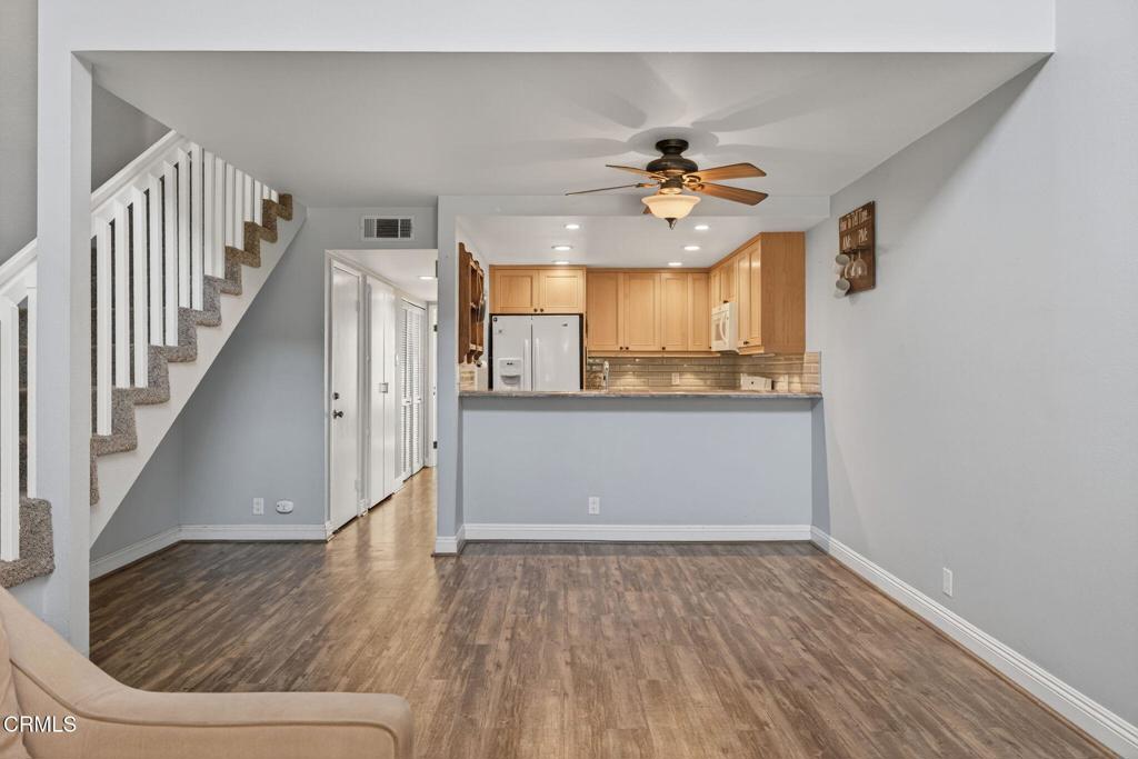 Ventura, California, 93004, United States, 2 Bedrooms Bedrooms, ,2 BathroomsBathrooms,Residential,For Sale,1934280