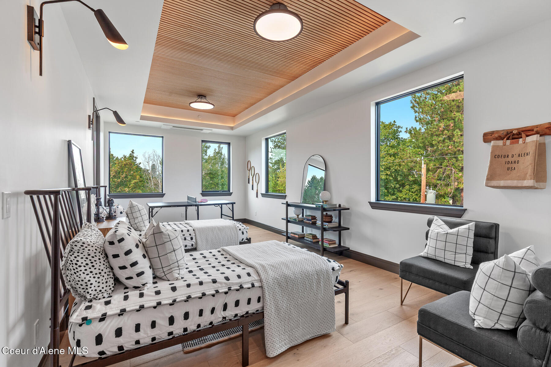 Coeur d'Alene, Idaho, 83814, United States, 3 Bedrooms Bedrooms, ,4 BathroomsBathrooms,Residential,For Sale,2017991