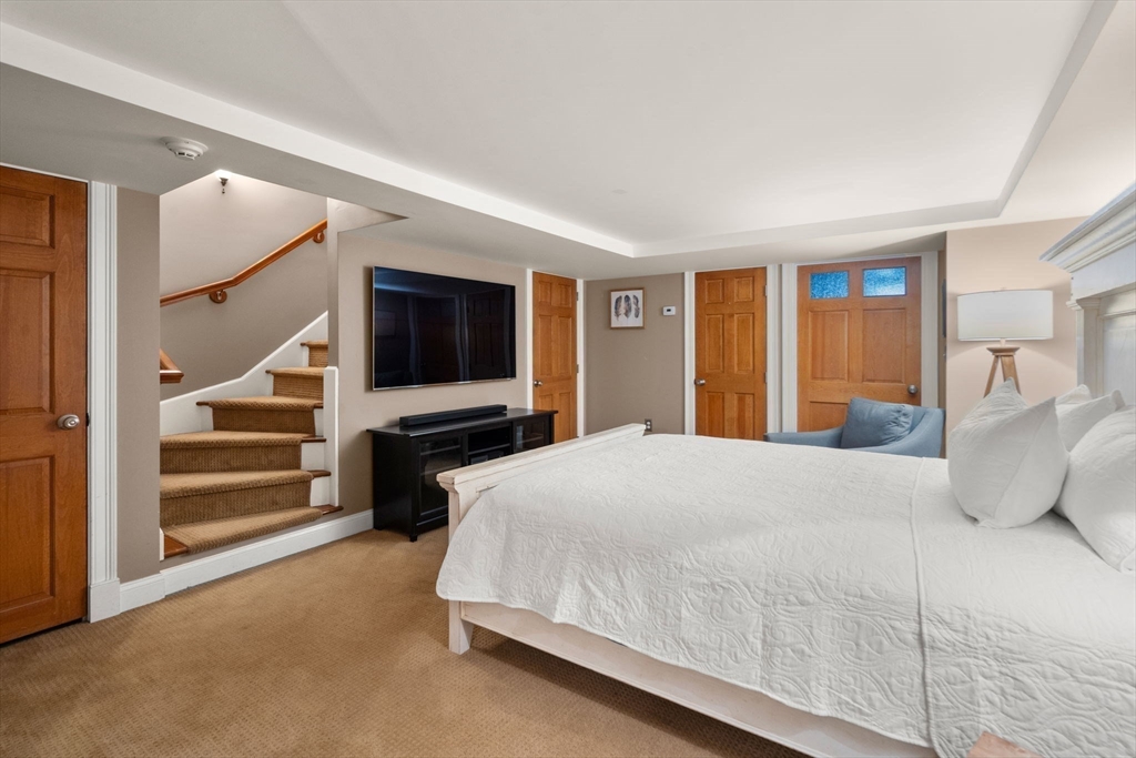 Swansea, Massachusetts, 02777, United States, 3 Bedrooms Bedrooms, ,2 BathroomsBathrooms,Residential,For Sale,1847611