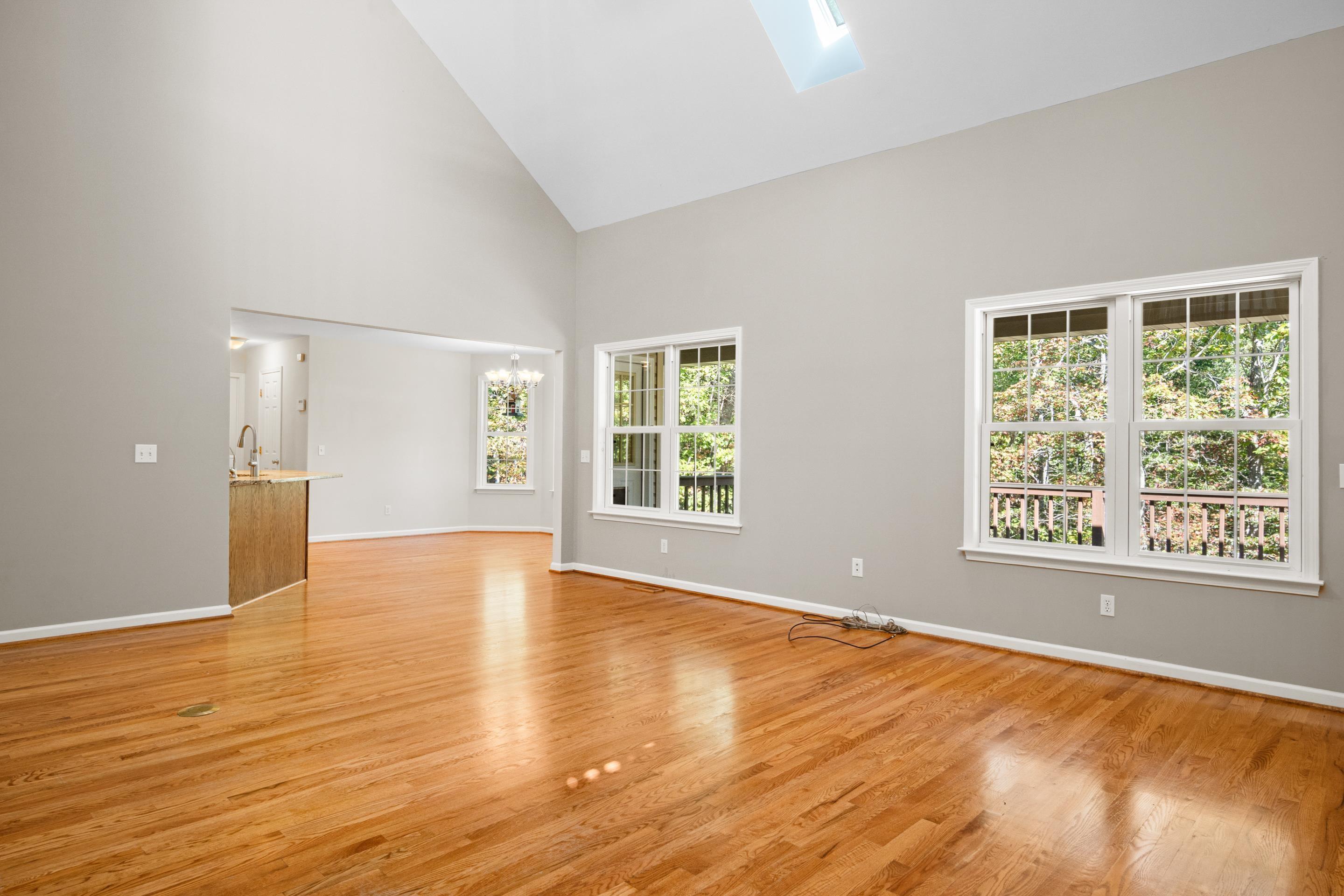 Blacksburg, Virginia, 24060, United States, 3 Bedrooms Bedrooms, ,4 BathroomsBathrooms,Residential,For Sale,1961376