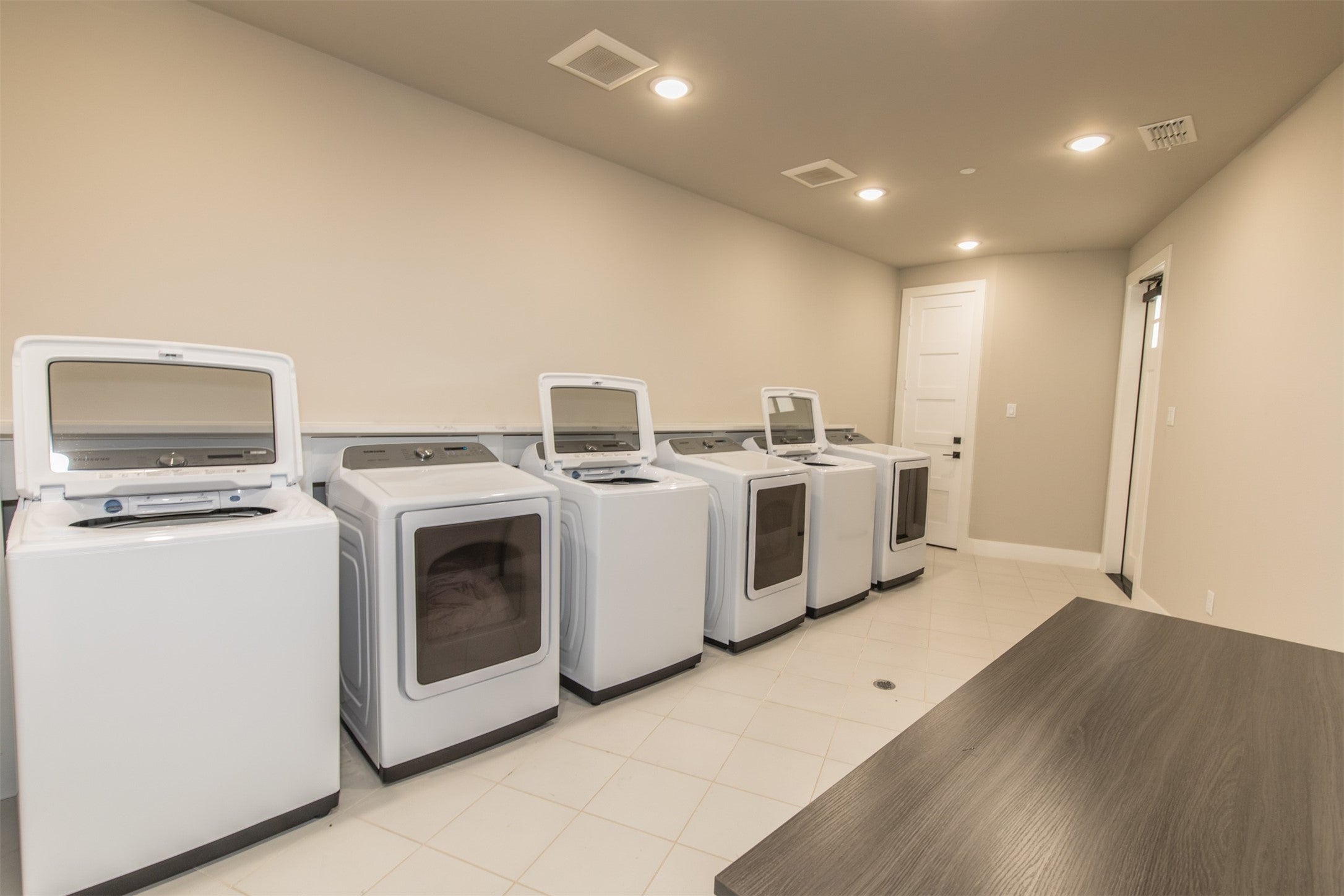 Possum Kingdom Lake, Texas, 76449, United States, 2 Bedrooms Bedrooms, ,2 BathroomsBathrooms,Residential,For Sale,1976115