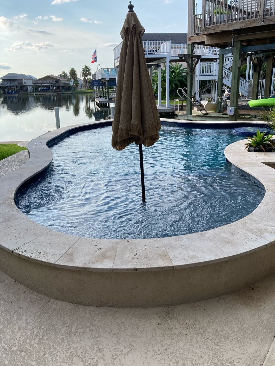 Jamaica Beach, Texas, 77554, United States, 3 Bedrooms Bedrooms, ,4 BathroomsBathrooms,Residential,For Sale,1932424