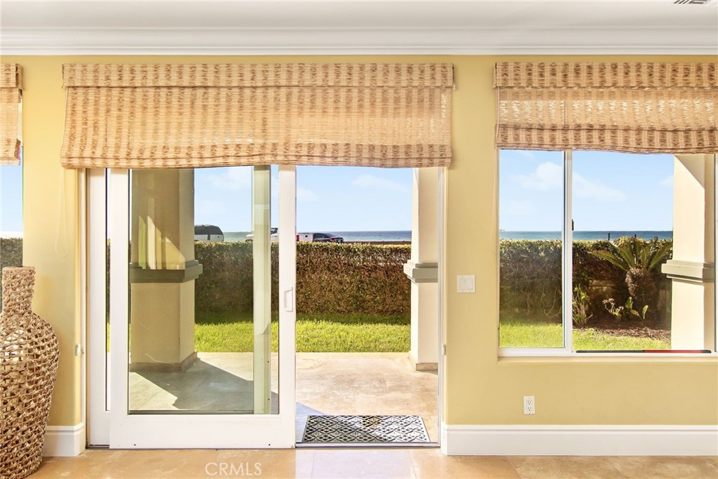 San Diego, California, 92107, United States, 6 Bedrooms Bedrooms, ,5 BathroomsBathrooms,Residential,For Sale,1843009