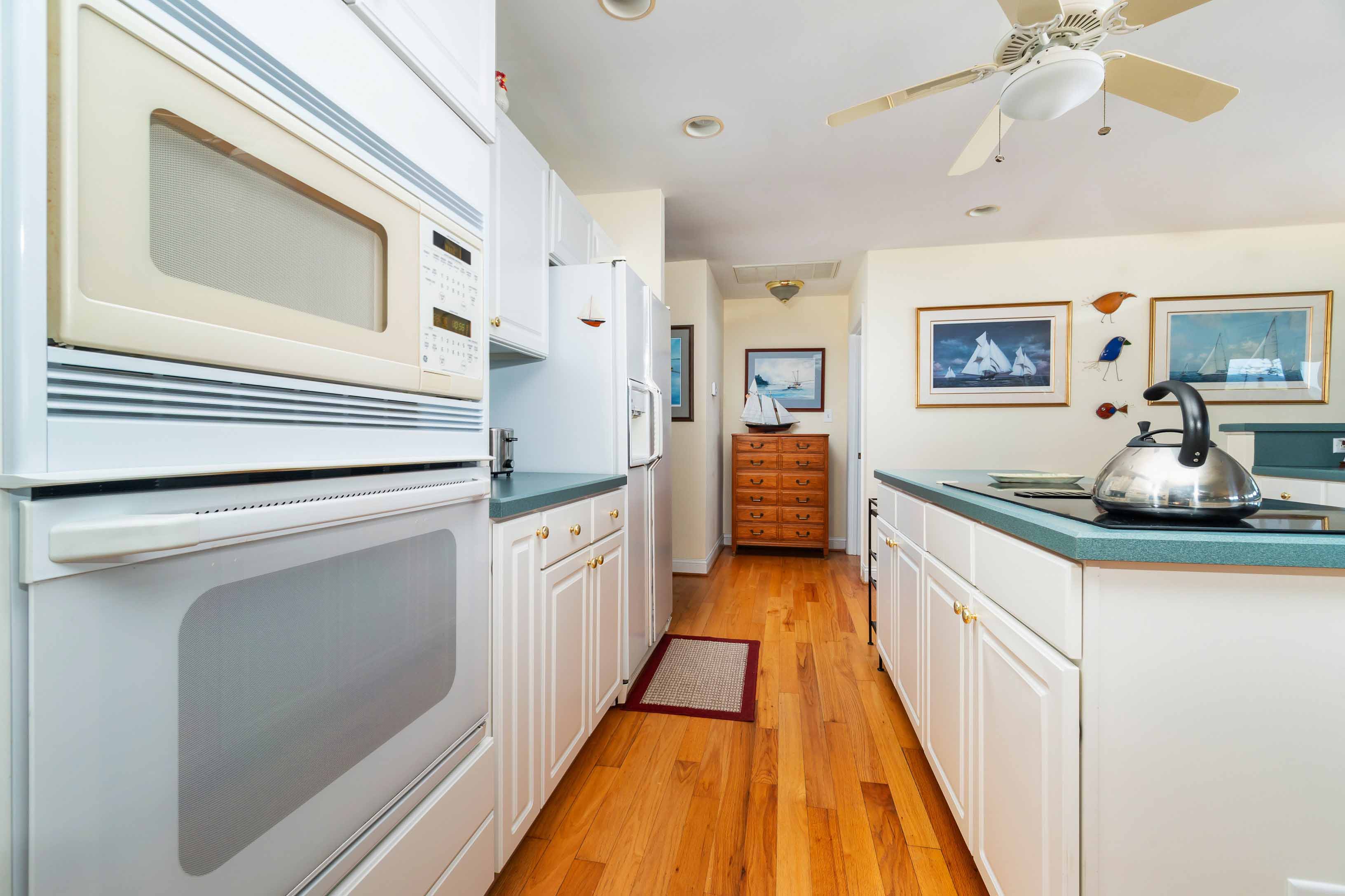 Oriental, North Carolina, 28571, United States, 3 Bedrooms Bedrooms, ,2 BathroomsBathrooms,Residential,For Sale,1982207