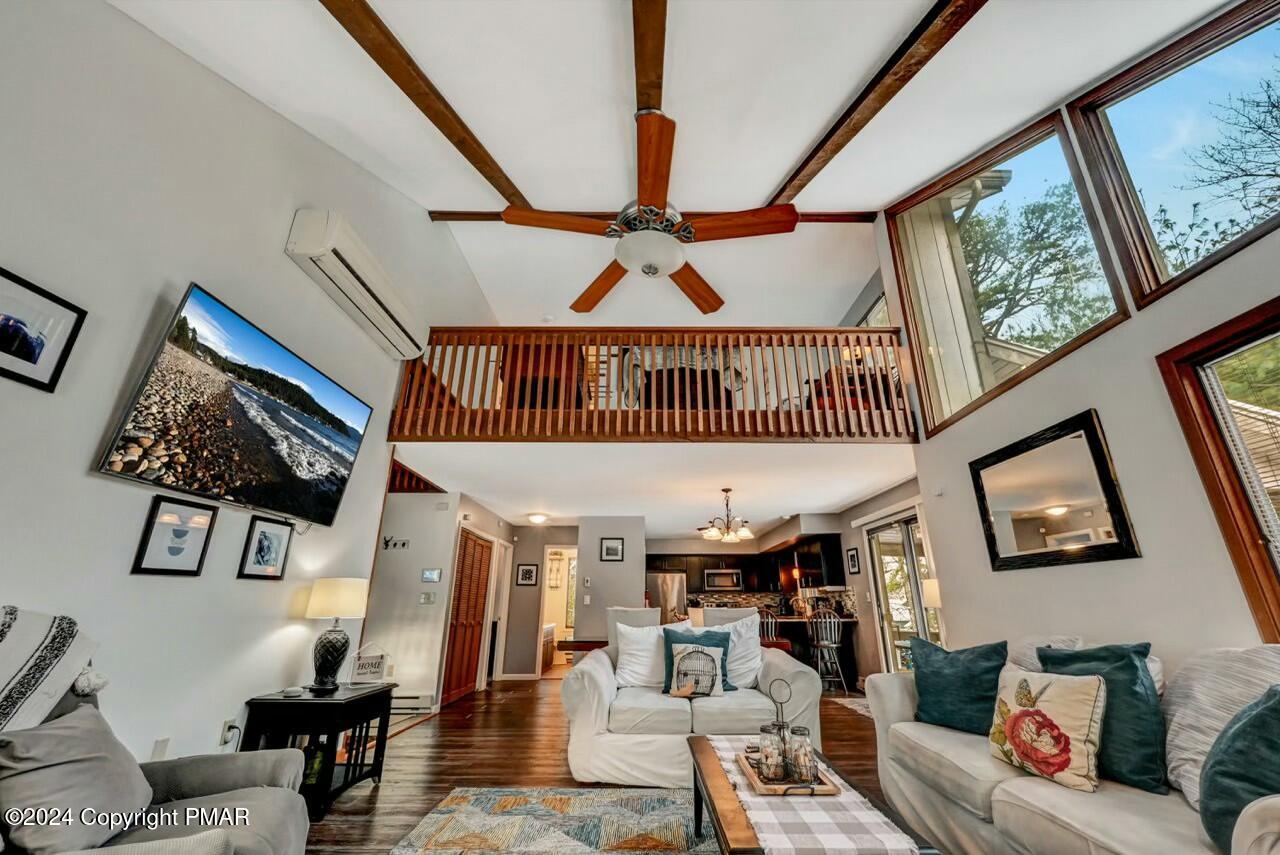 Lake Harmony, Pennsylvania, 18624, United States, 3 Bedrooms Bedrooms, ,2 BathroomsBathrooms,Residential,For Sale,1688496