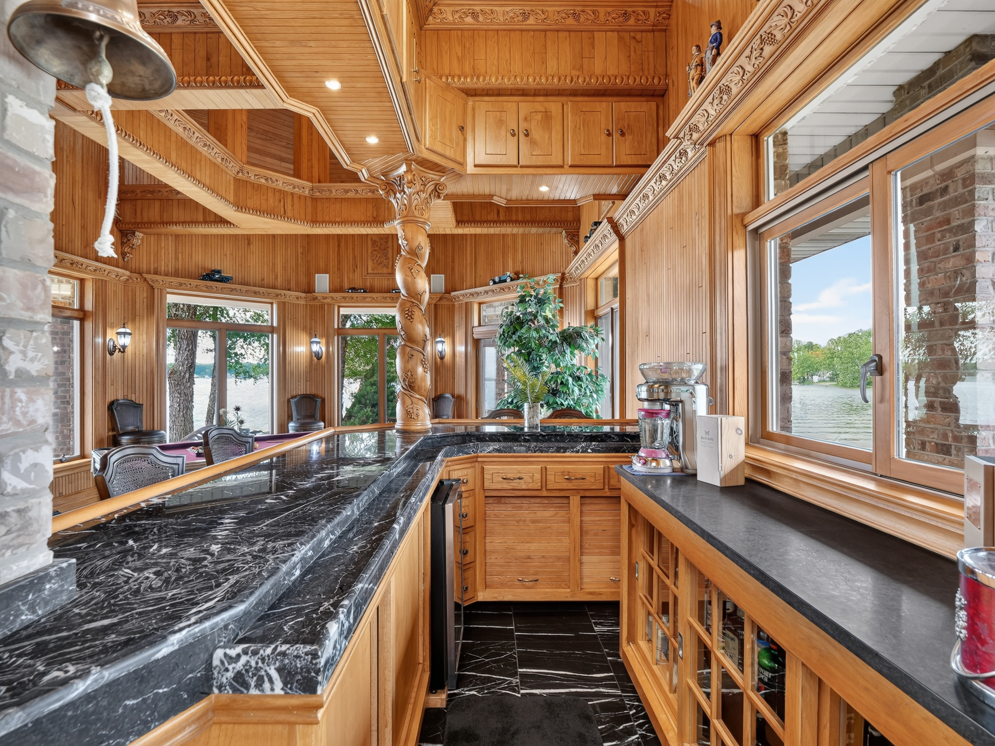  Timeless 4 Bedroom Home on Lake Tippecanoe - 物件實景