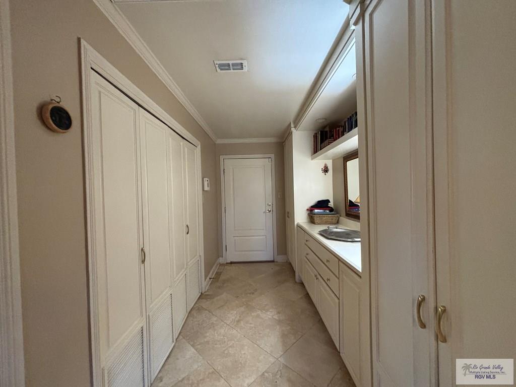 Brownsville, Texas, 78521, United States, 4 Bedrooms Bedrooms, ,4 BathroomsBathrooms,Residential,For Sale,1991275