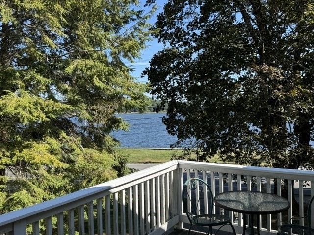 Amesbury, Massachusetts, 01913, United States, 5 Bedrooms Bedrooms, ,4 BathroomsBathrooms,Residential,For Sale,1992950