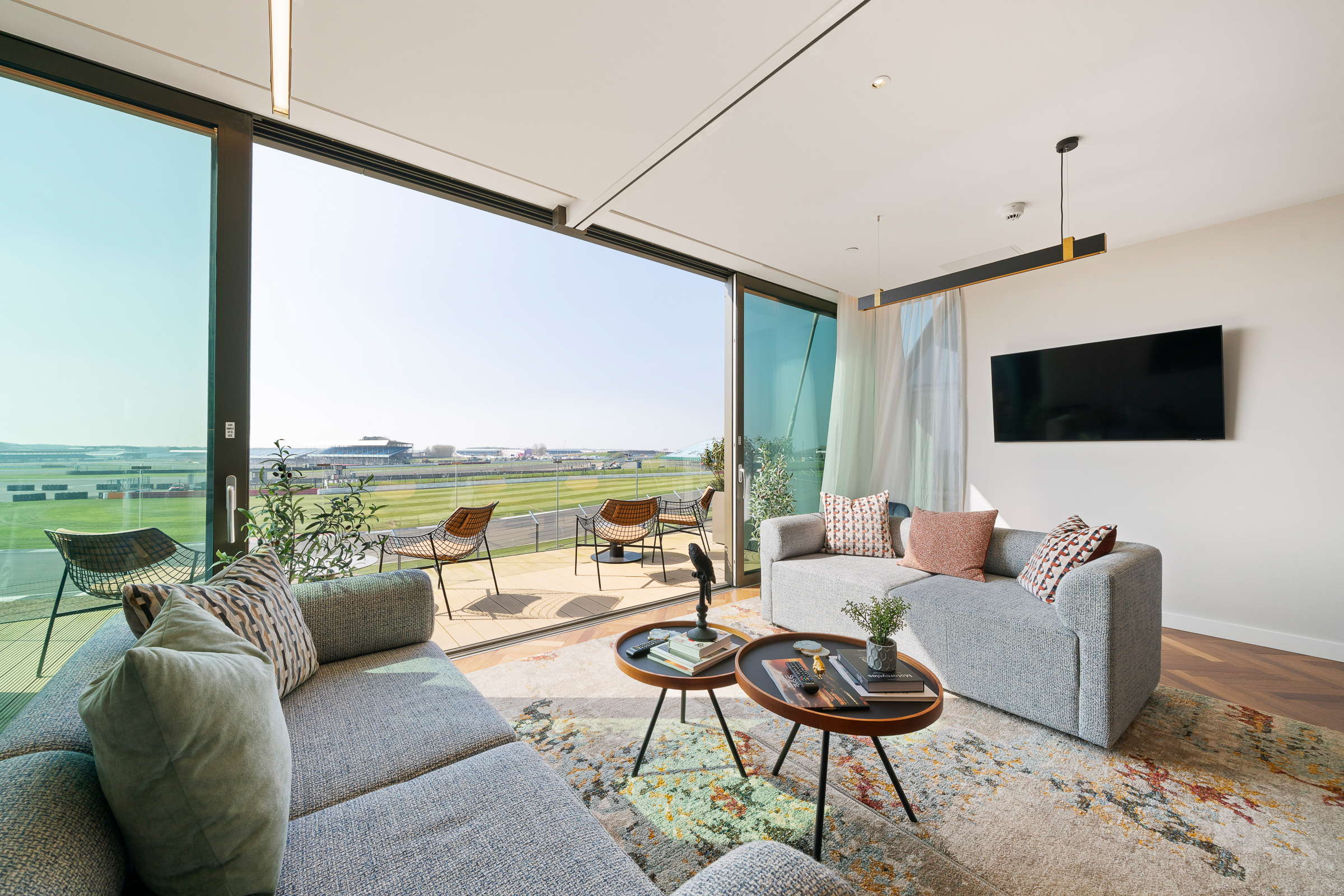  Exceptionally rare race track-fronted apartment with unrivalled views - 物件實景