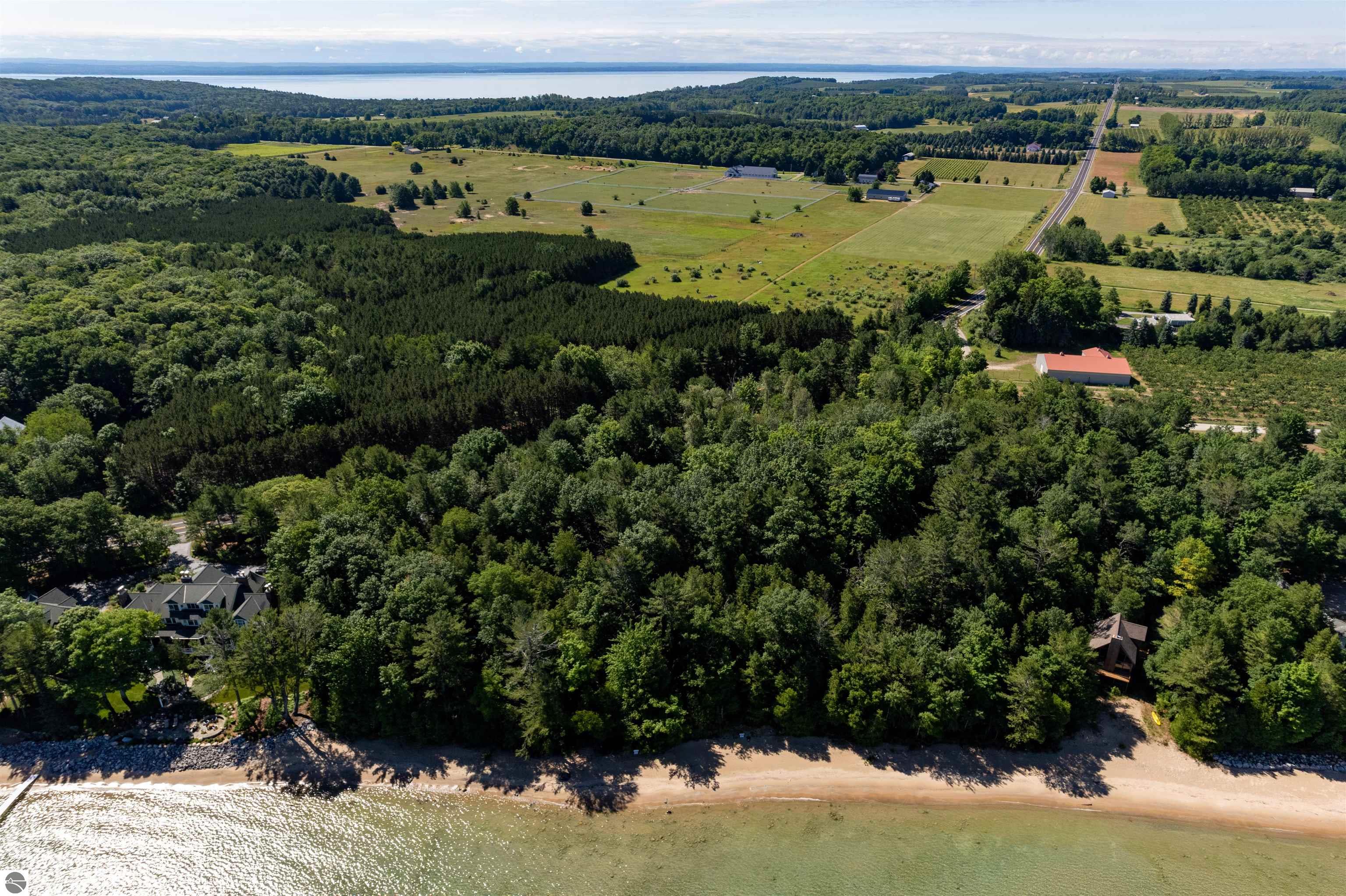 Traverse City, Michigan, 49686, United States, 3 Bedrooms Bedrooms, ,2 BathroomsBathrooms,Residential,For Sale,1819193