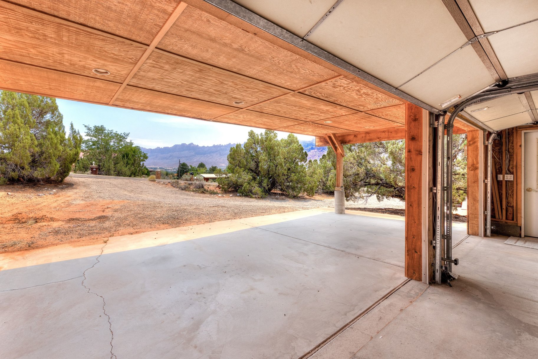  Room for Your Toys 3-Car Garage, Carport & Scenic Views - 物件實景
