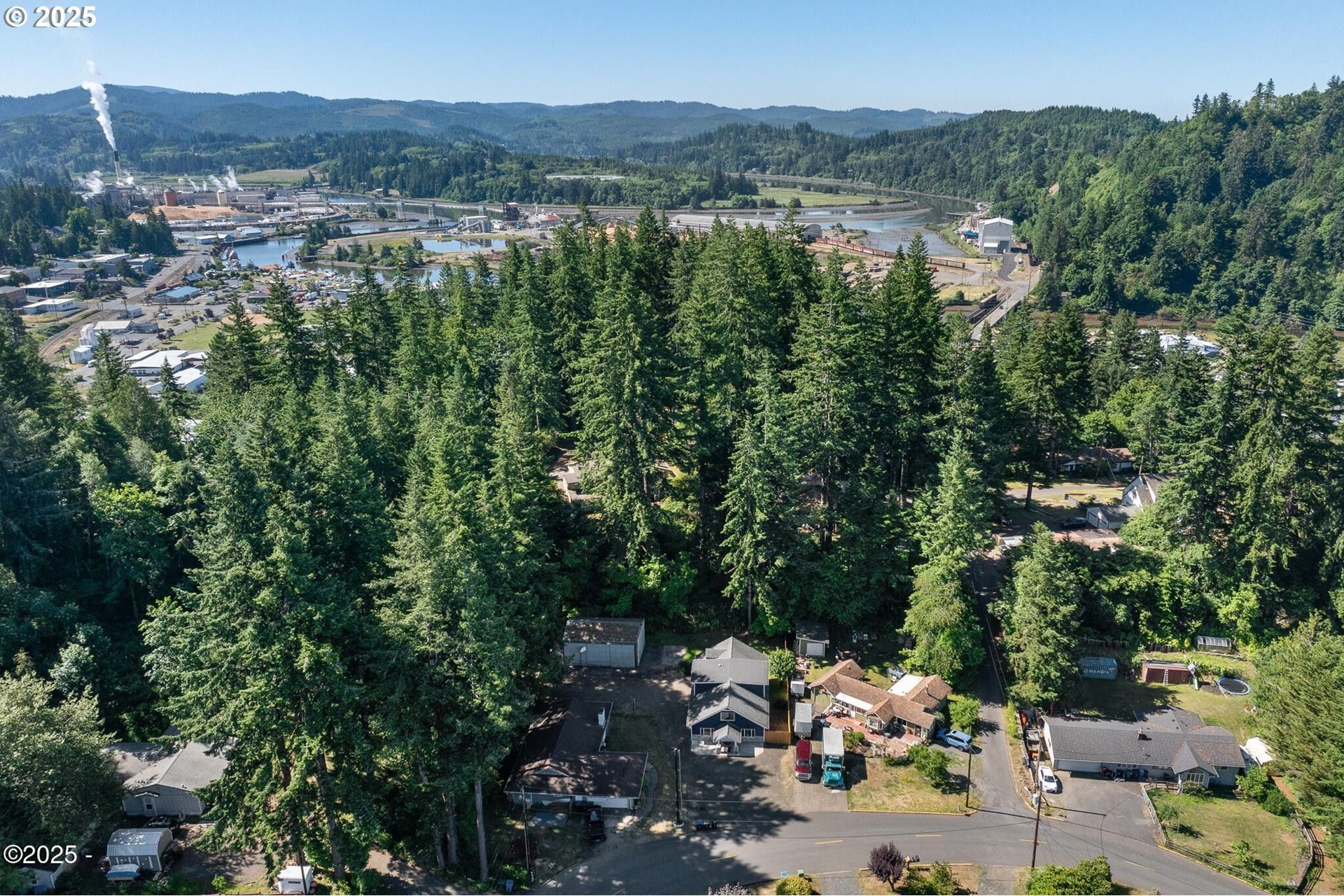 Toledo, Oregon, 97391, United States, 4 Bedrooms Bedrooms, ,2 BathroomsBathrooms,Residential,For Sale,1897015