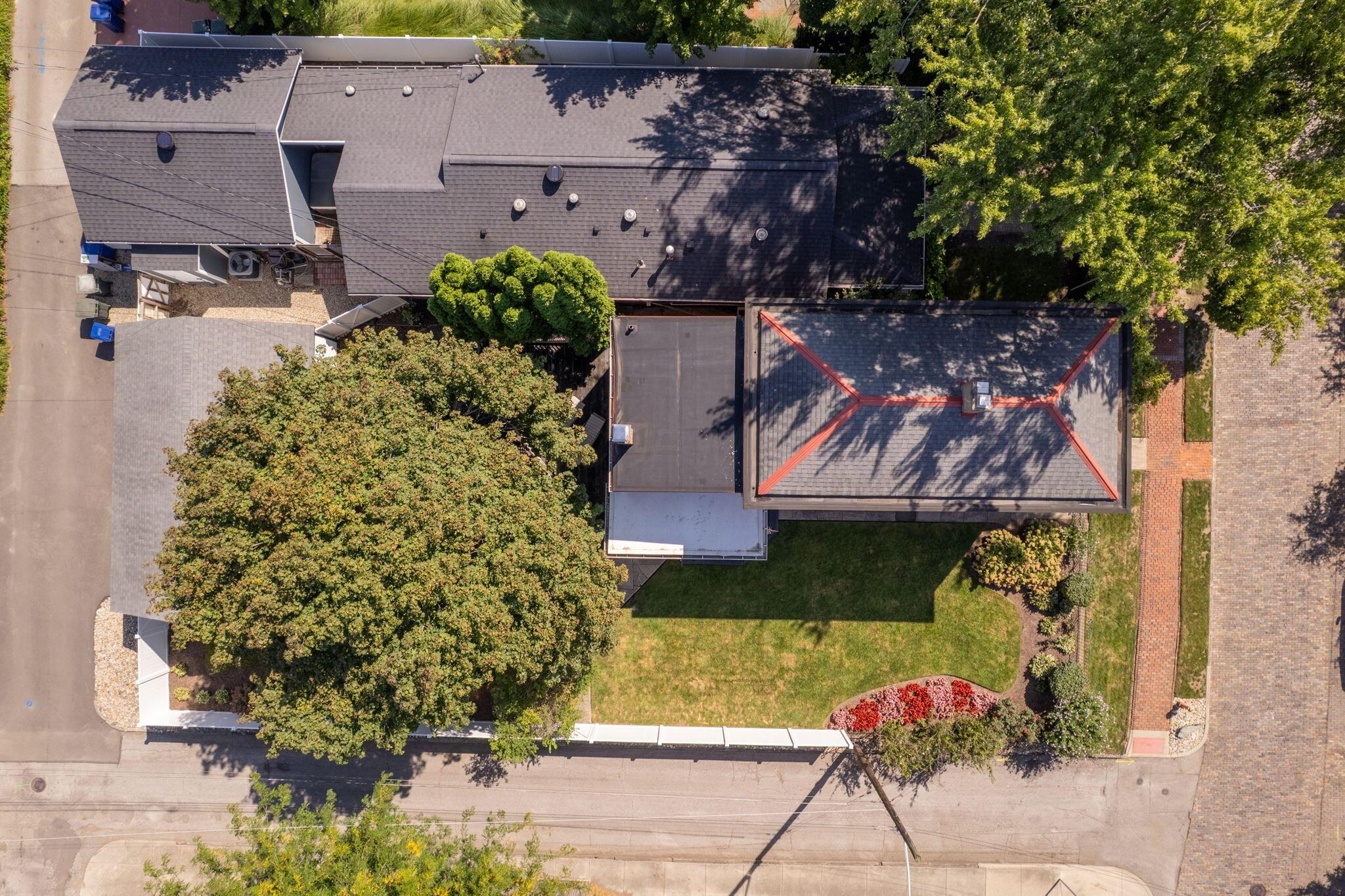  390 E Sycamore Street - 物件實景