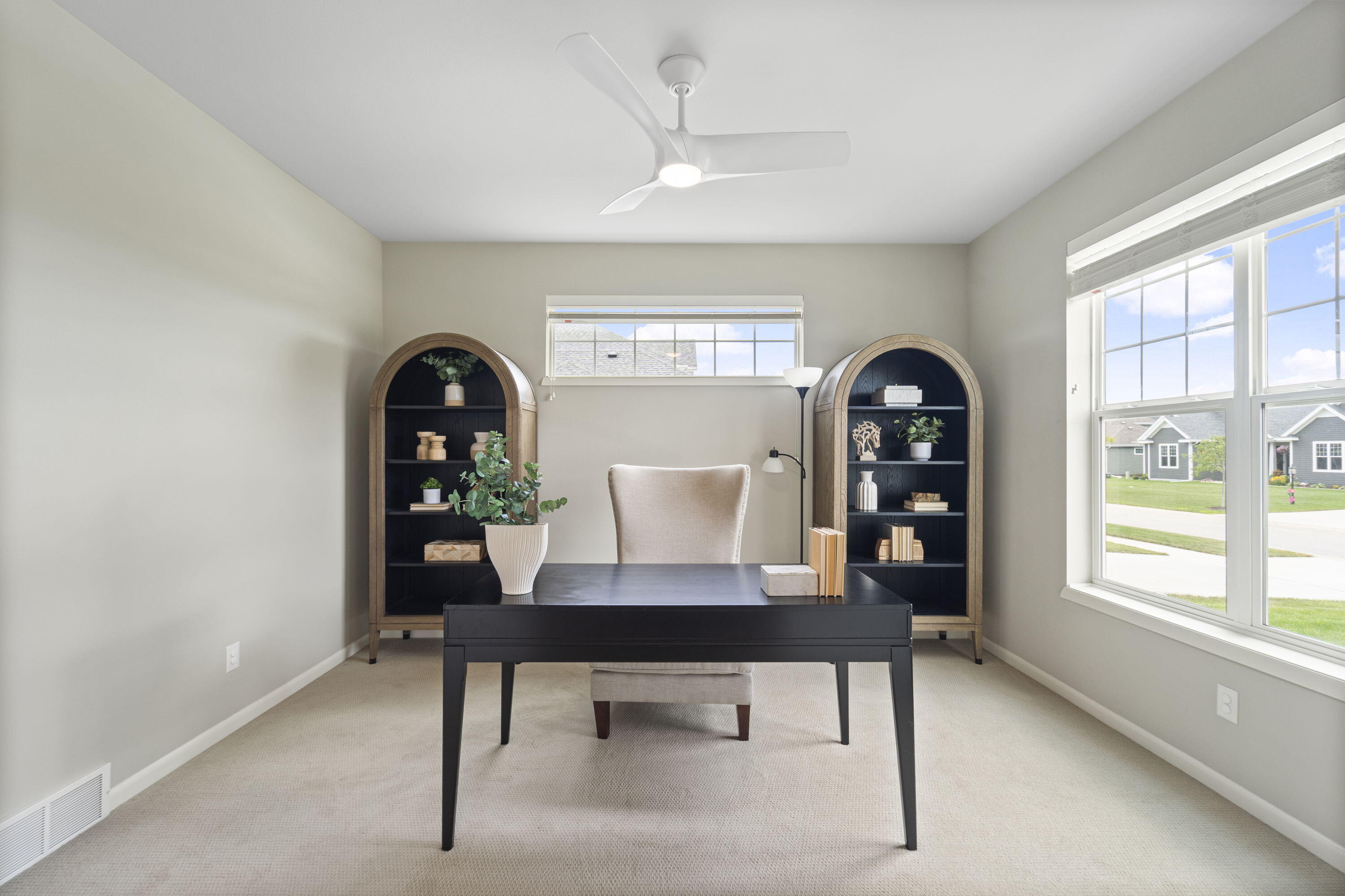 Mequon, Wisconsin, 53097, United States, 5 Bedrooms Bedrooms, ,4 BathroomsBathrooms,Residential,For Sale,1932349