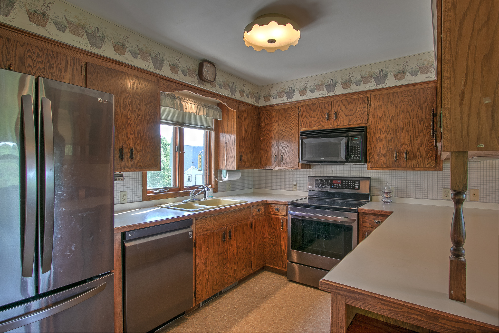 Stanchfield, Minnesota, 55080, United States, 4 Bedrooms Bedrooms, ,1 BathroomBathrooms,Residential,For Sale,2049146