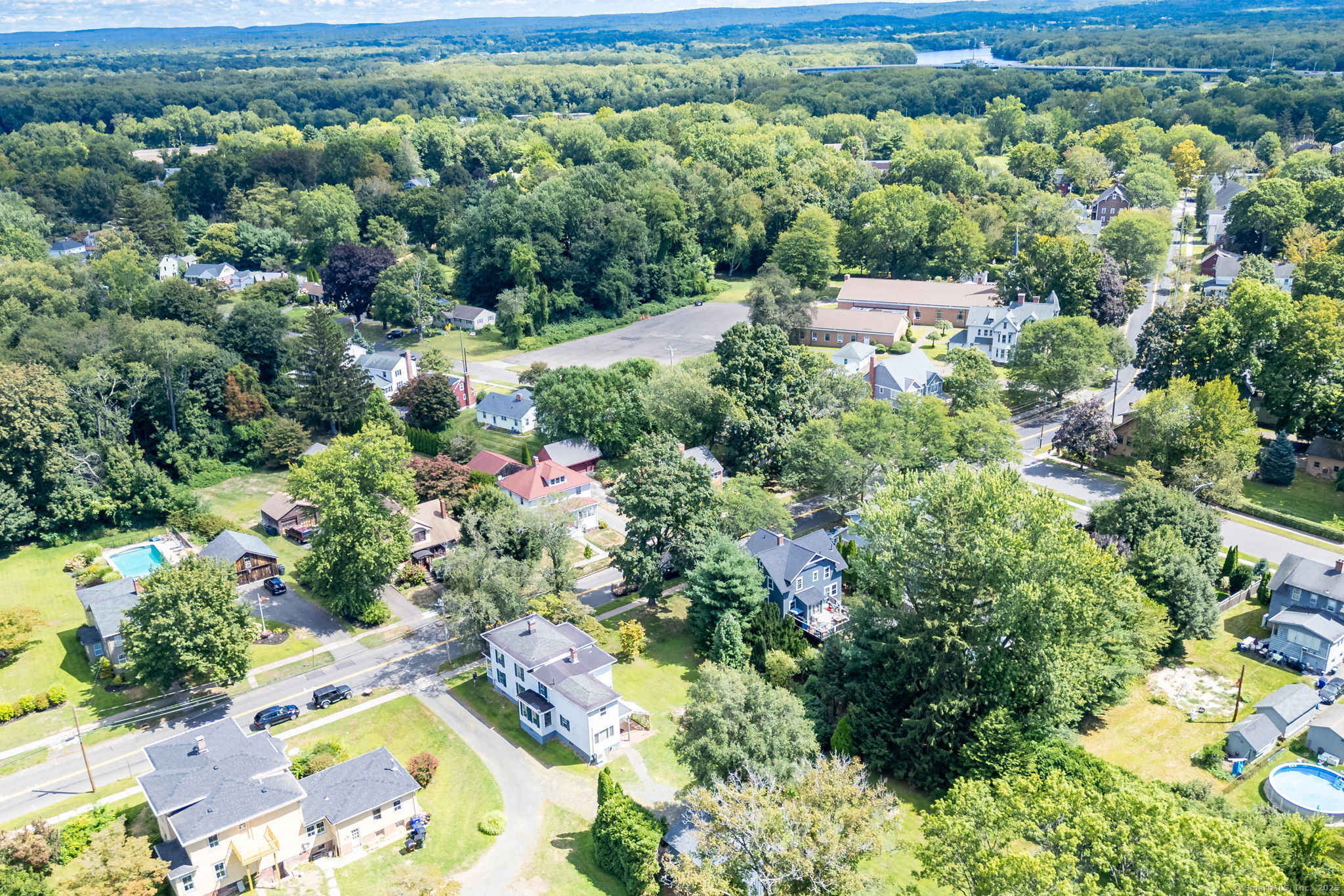 Wethersfield, Connecticut, 06109, United States, 4 Bedrooms Bedrooms, ,2 BathroomsBathrooms,Residential,For Sale,1939888