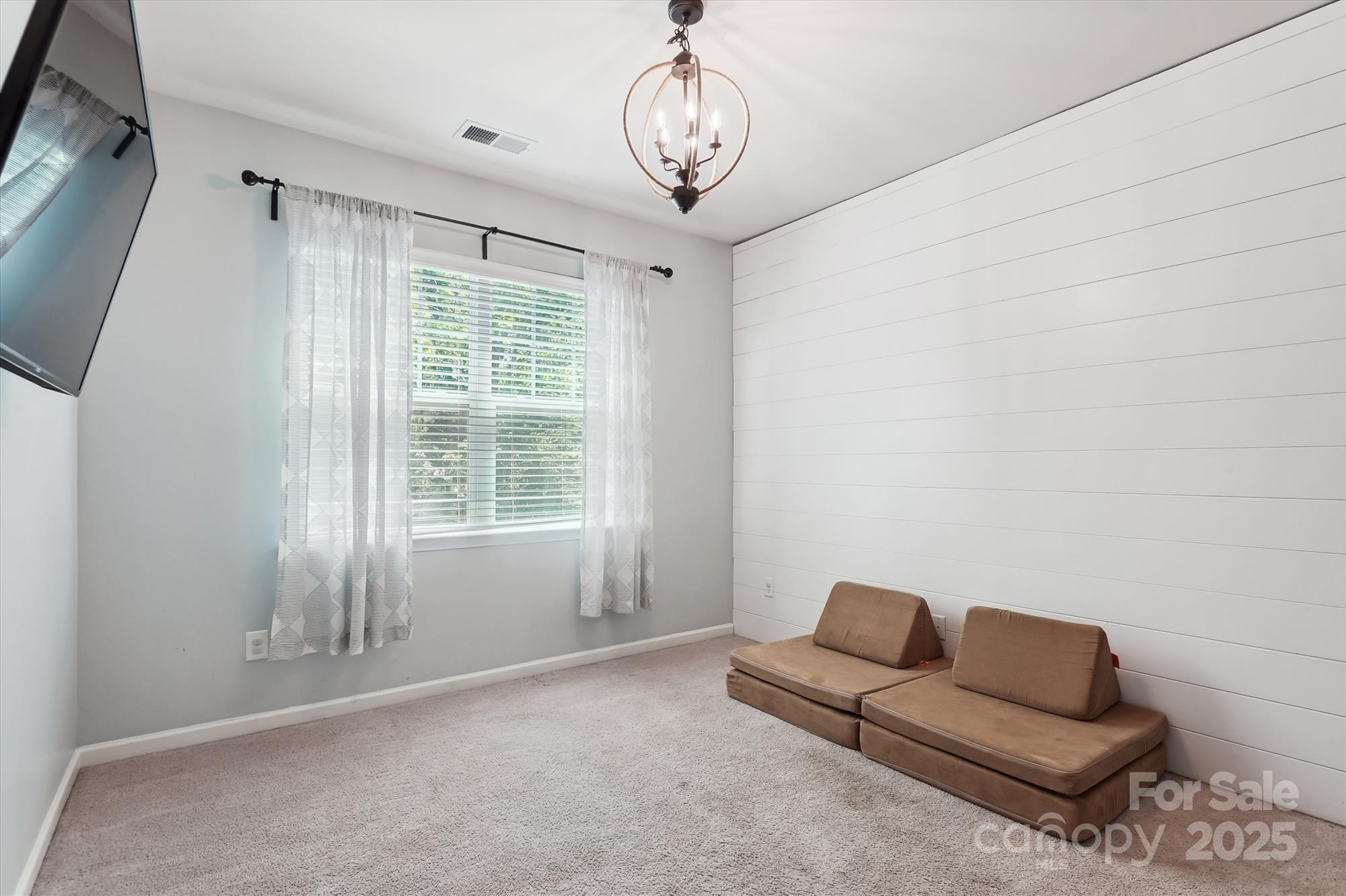 Lancaster, South Carolina, 29720, United States, 5 Bedrooms Bedrooms, ,4 BathroomsBathrooms,Residential,For Sale,1885267