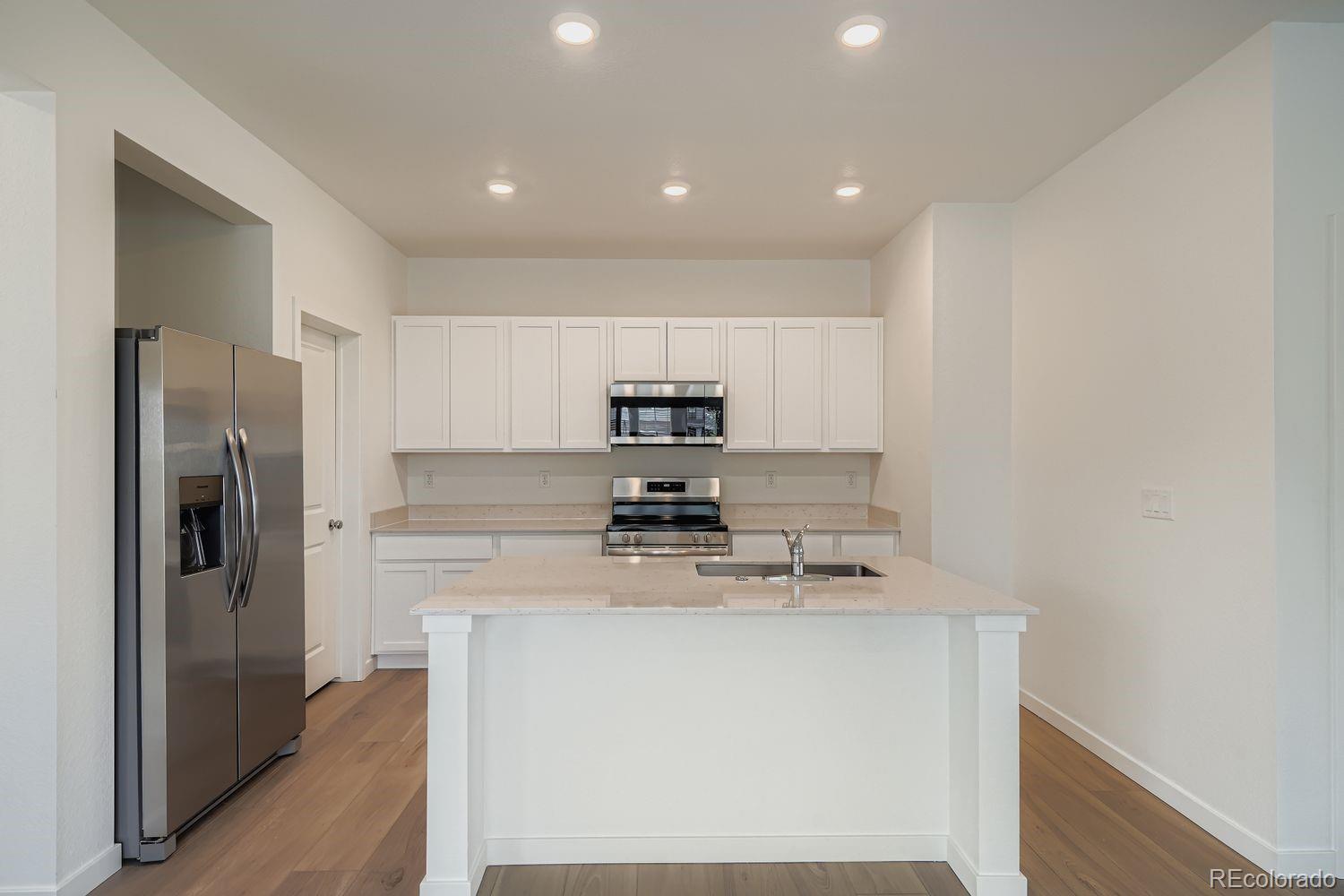 Thornton, Colorado, 80602, United States, 3 Bedrooms Bedrooms, ,2 BathroomsBathrooms,Residential,For Sale,1960668