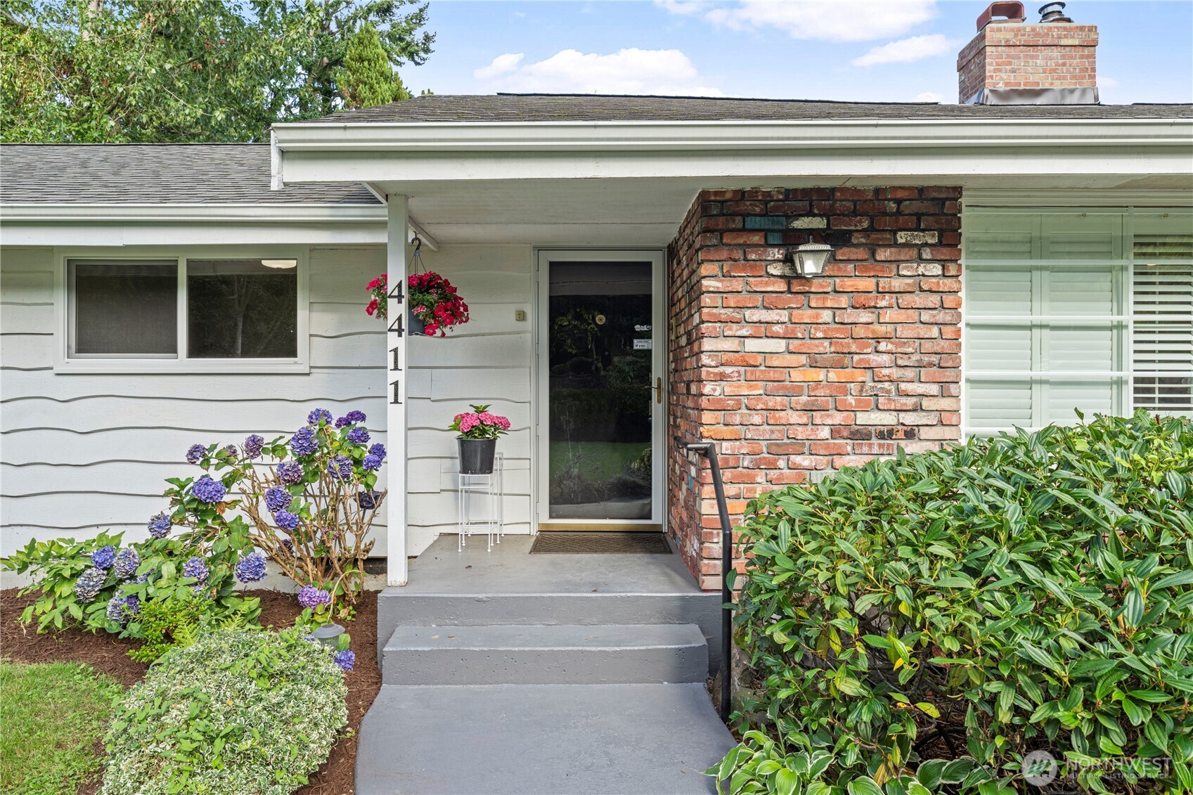 University Place, Washington, 98466, United States, 5 Bedrooms Bedrooms, ,3 BathroomsBathrooms,Residential,For Sale,1910787