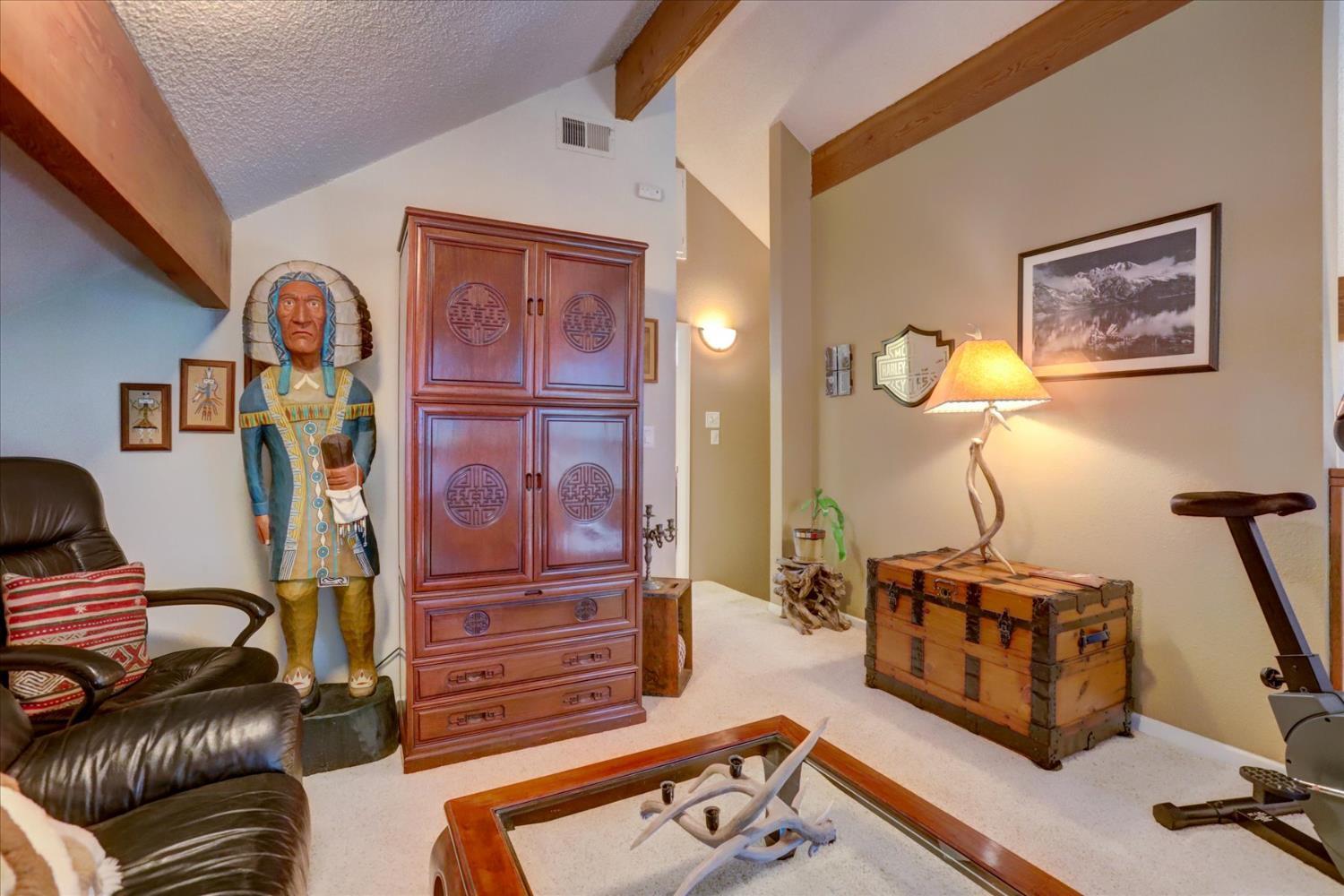 Auburn, California, 95602, United States, 3 Bedrooms Bedrooms, ,2 BathroomsBathrooms,Residential,For Sale,1976114