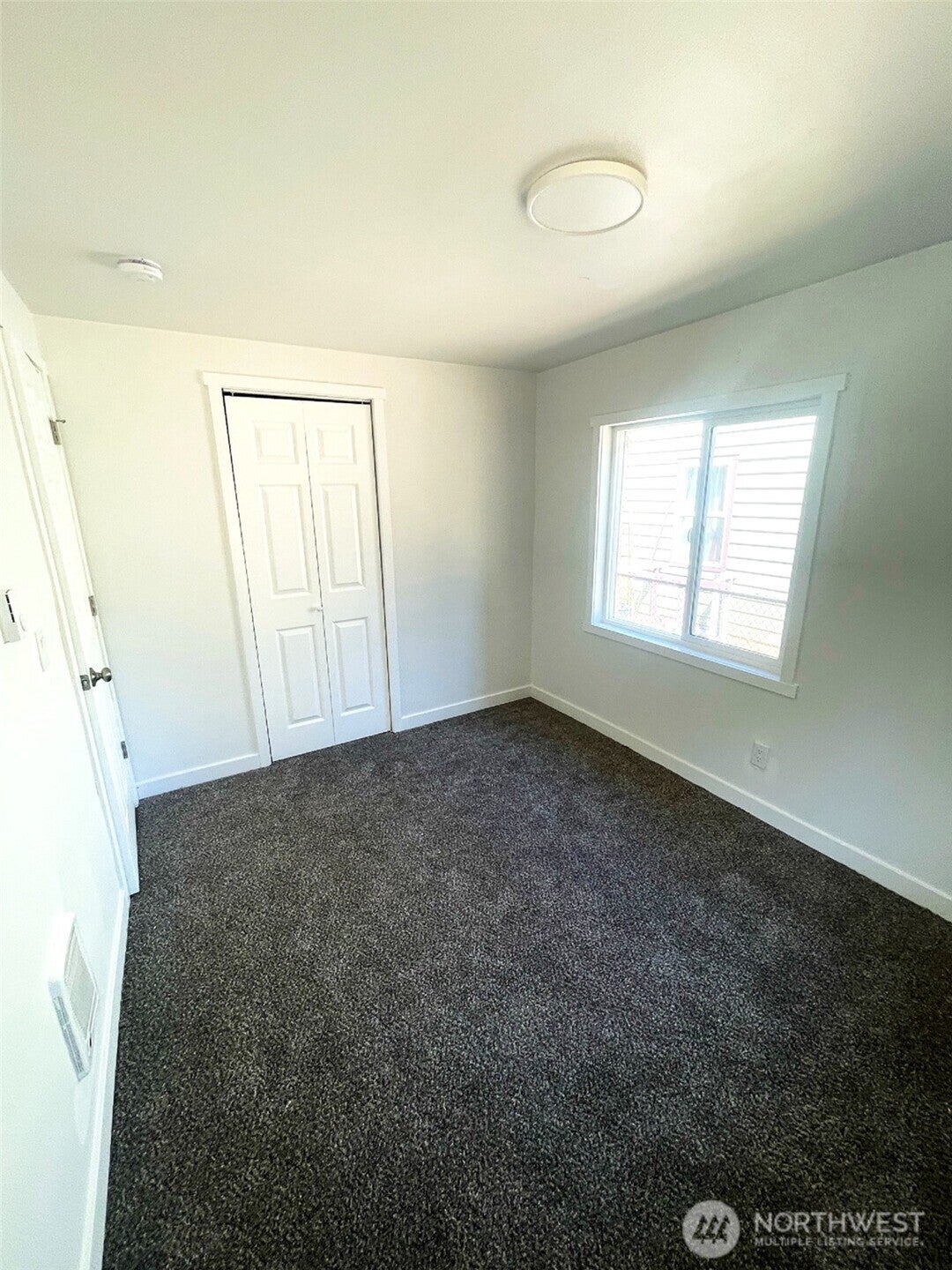 Seattle, Washington, 98178, United States, 4 Bedrooms Bedrooms, ,2 BathroomsBathrooms,Residential,For Sale,1983361