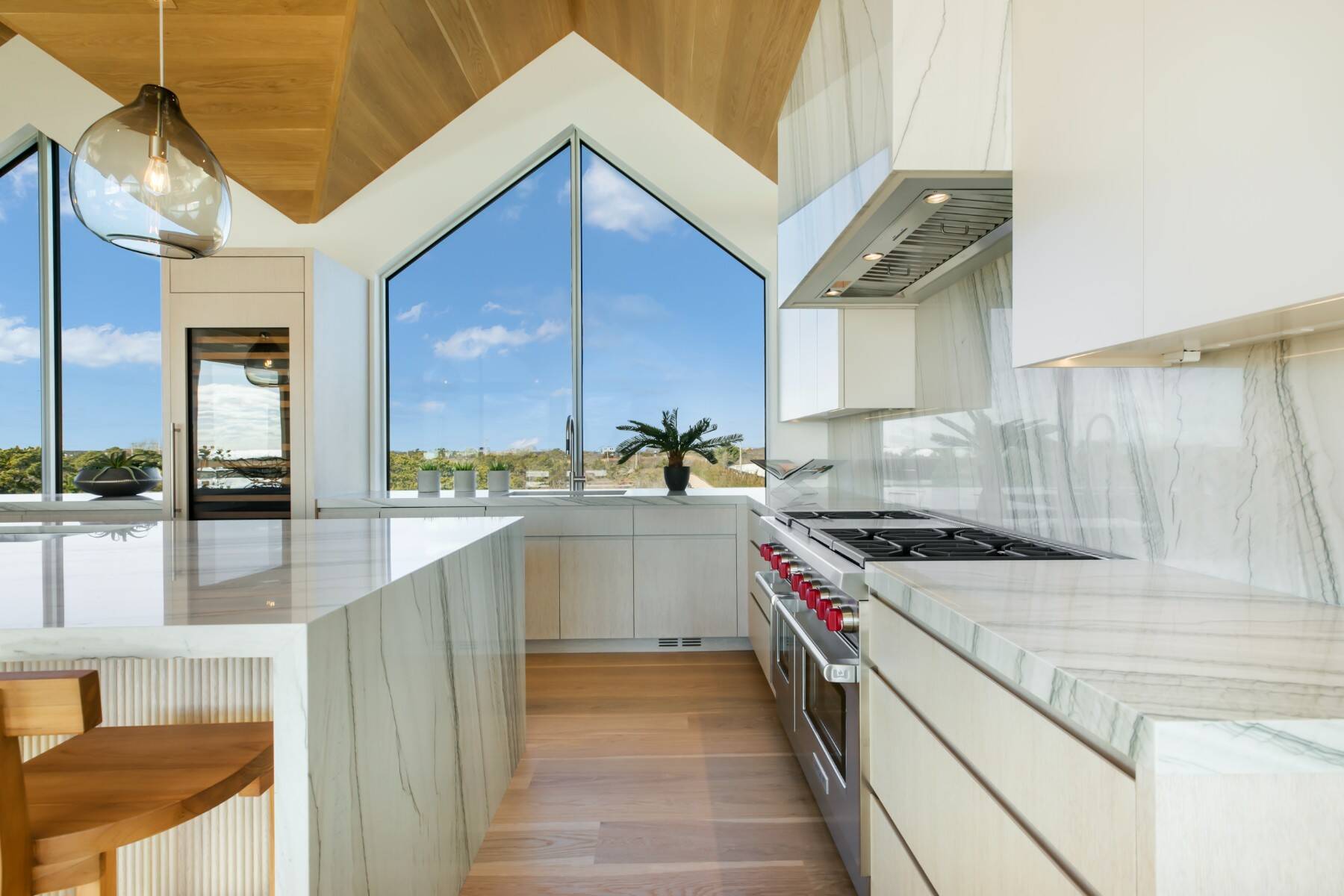  BRAND NEW MODERN OCEANFRONT w/ POOL on 2.6 ACRES IN AMAGANSETT - 物件實景