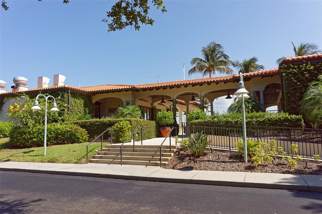 Longboat Key, Florida, 34228, United States, 3 Bedrooms Bedrooms, ,4 BathroomsBathrooms,Residential,For Sale,1986320