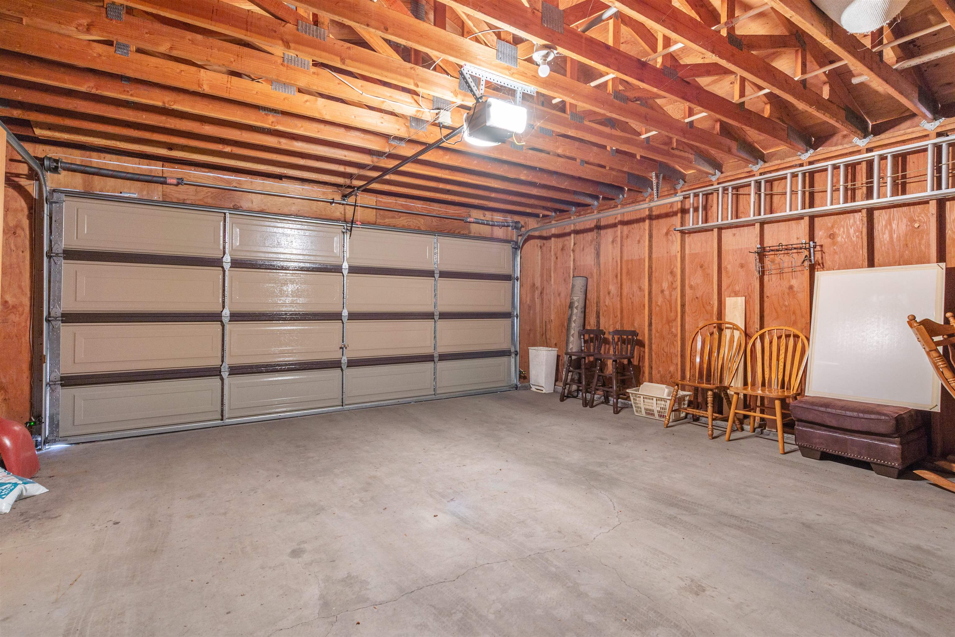 Truckee, California, 96161, United States, 3 Bedrooms Bedrooms, ,2 BathroomsBathrooms,Residential,For Sale,1917149