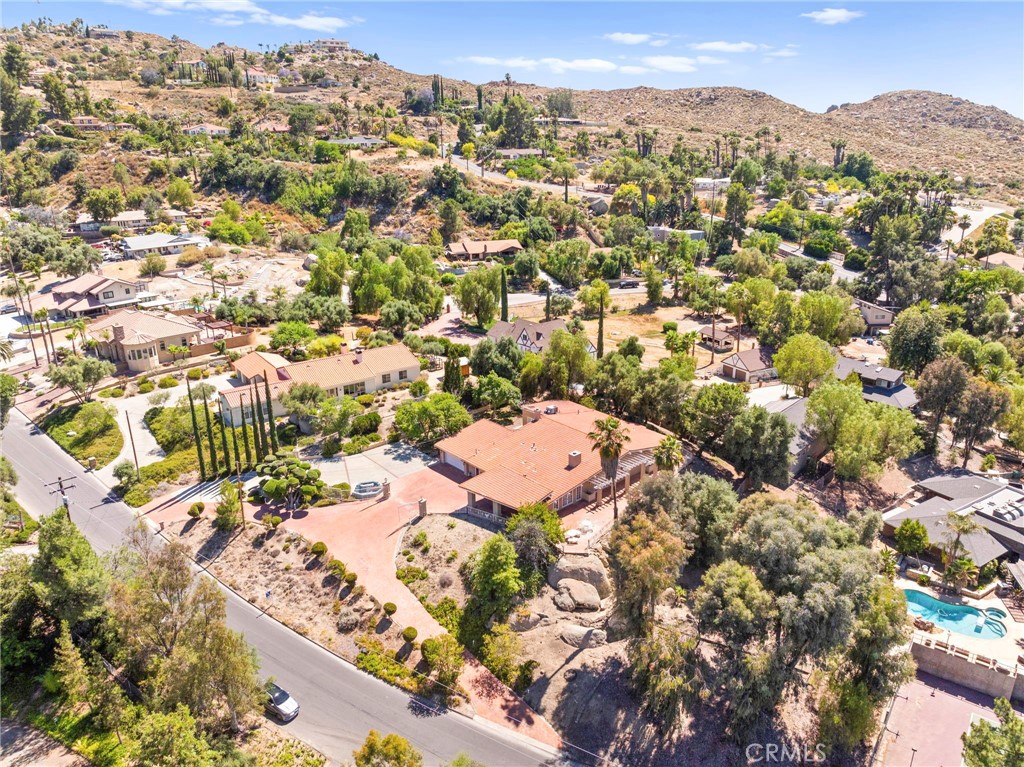 Hemet, California, 92544, United States, 5 Bedrooms Bedrooms, ,4 BathroomsBathrooms,Residential,For Sale,1896645