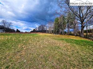 West Jefferson, North Carolina, 28694, United States, ,Land,For Sale,1974100